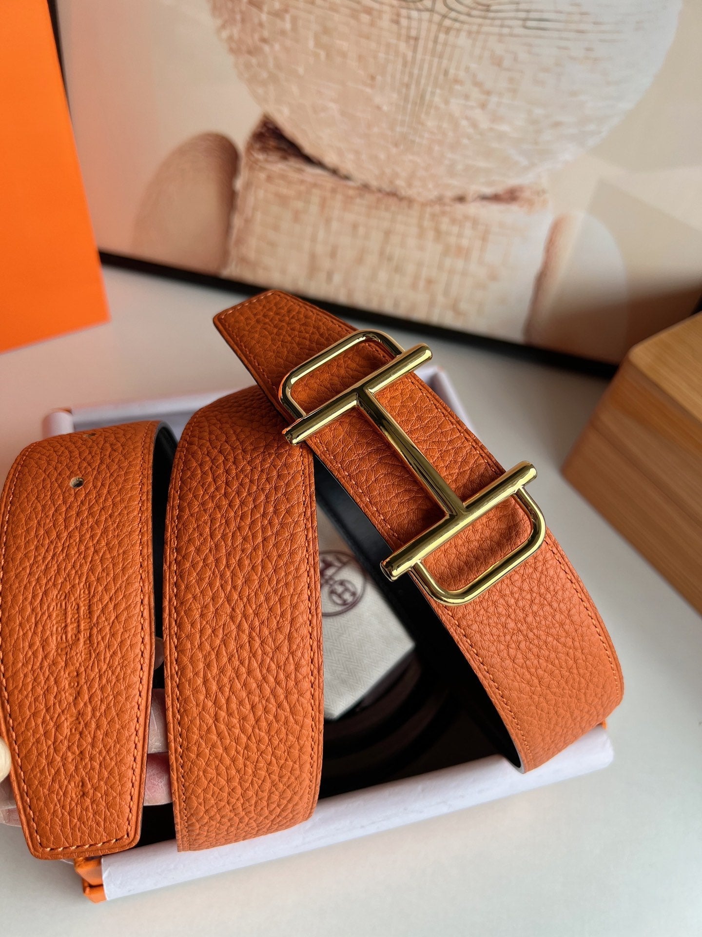 HM ROYAL BELT BUCKLE & REVERSIBLE NOIR AND ORANGE LEATHER STRAP 32 MM GOLD HARDWARE - 30