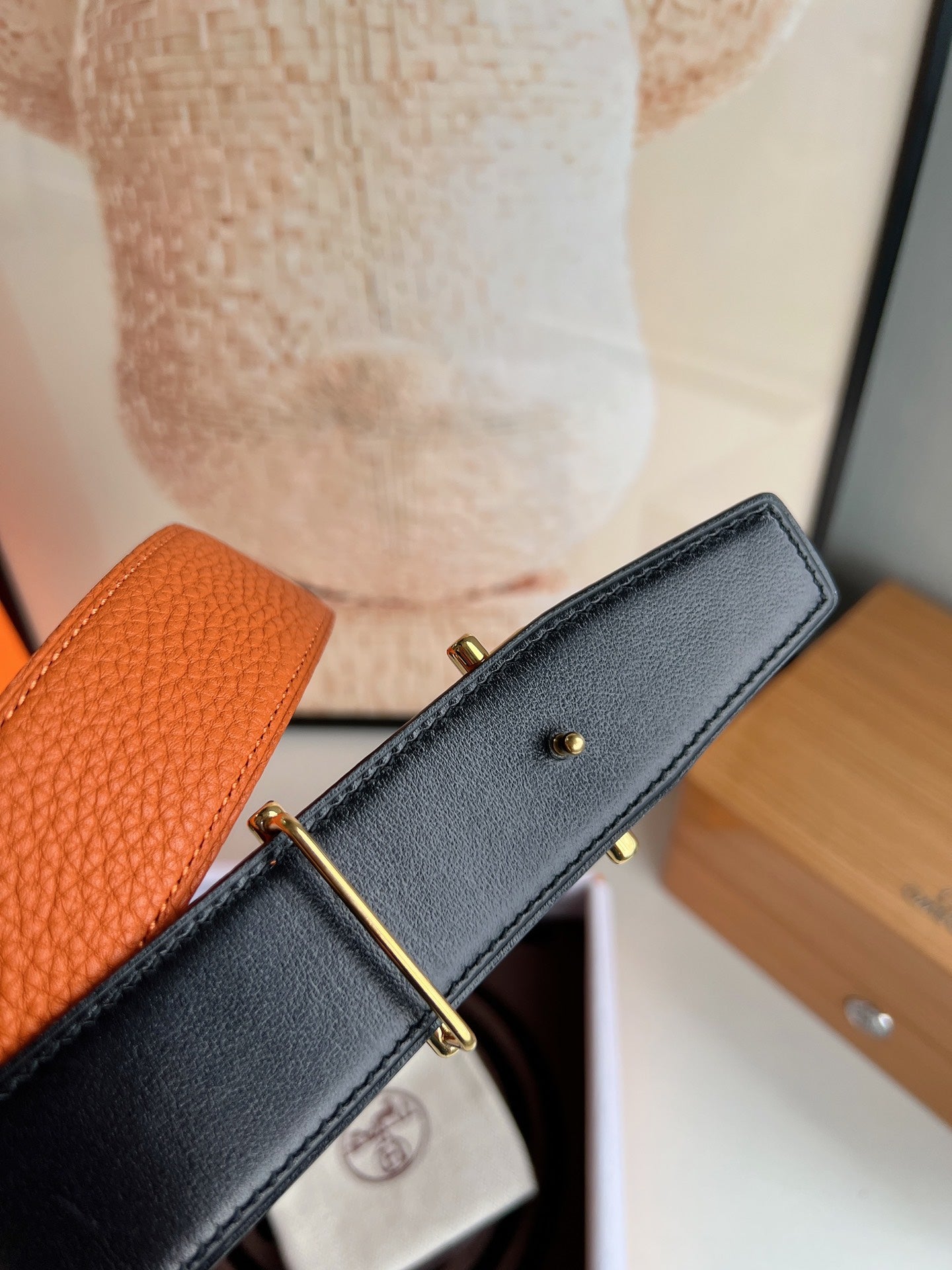 HM ROYAL BELT BUCKLE & REVERSIBLE NOIR AND ORANGE LEATHER STRAP 32 MM GOLD HARDWARE - 30