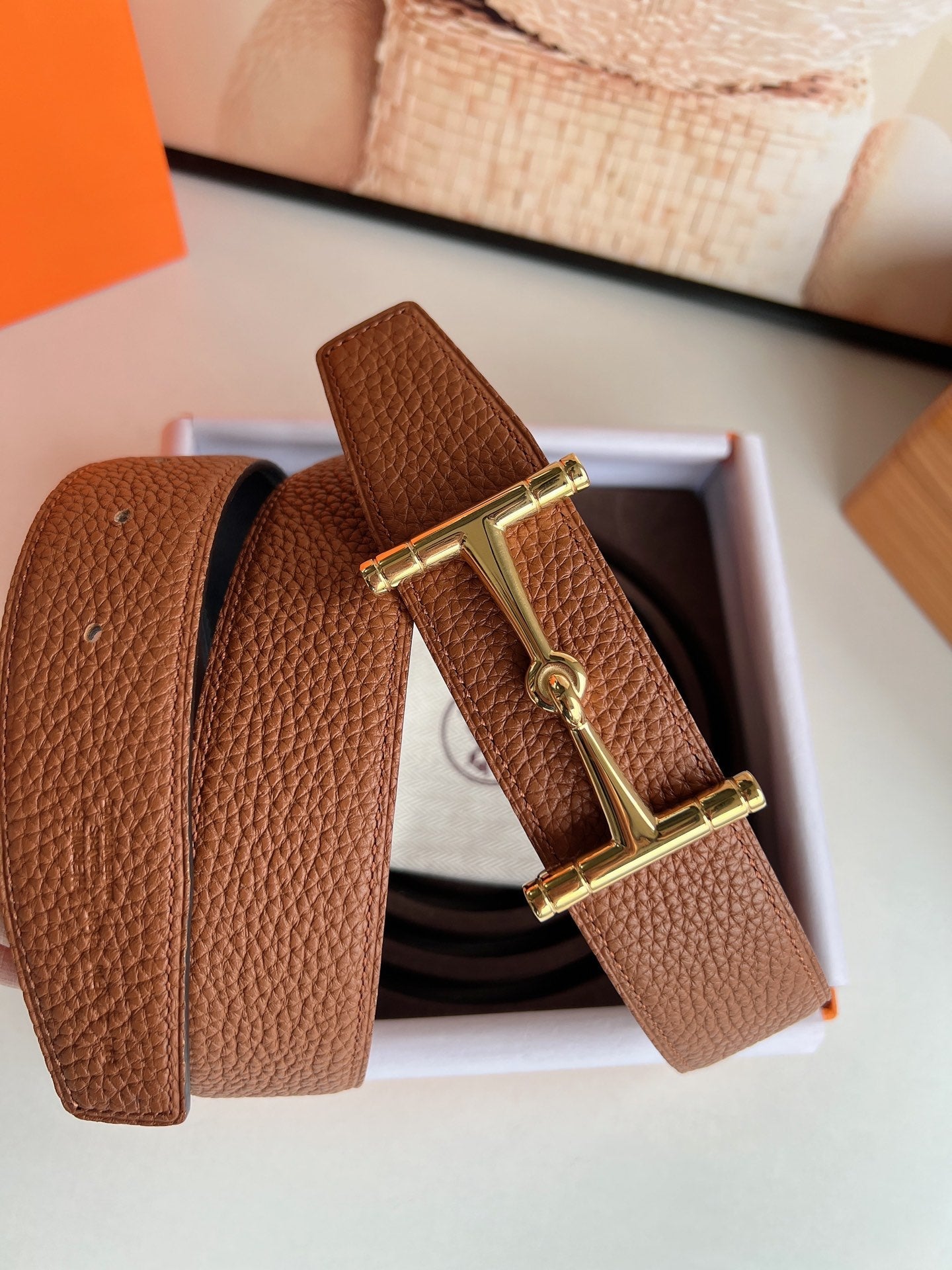 HM JUMBO BELT BUCKLE & REVERSIBLE CIDER ORANGE AND BLACK LEATHER STRAP 38 MM GOLD HARDWARE - 30