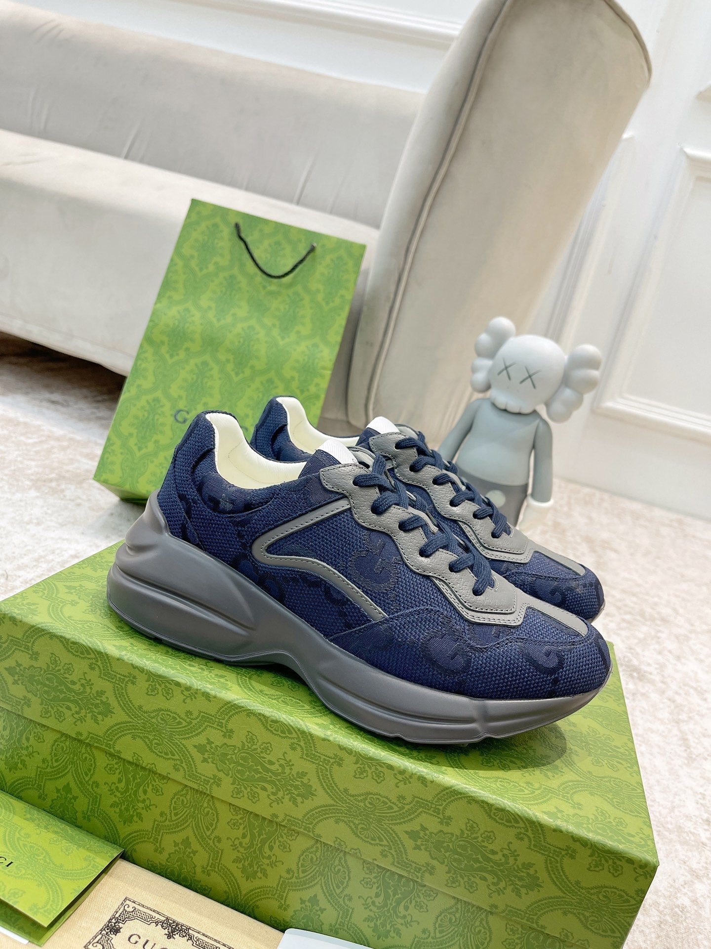 GG RHYTON TRAINER NAVY AND GRAY LAMBSKIN - 35