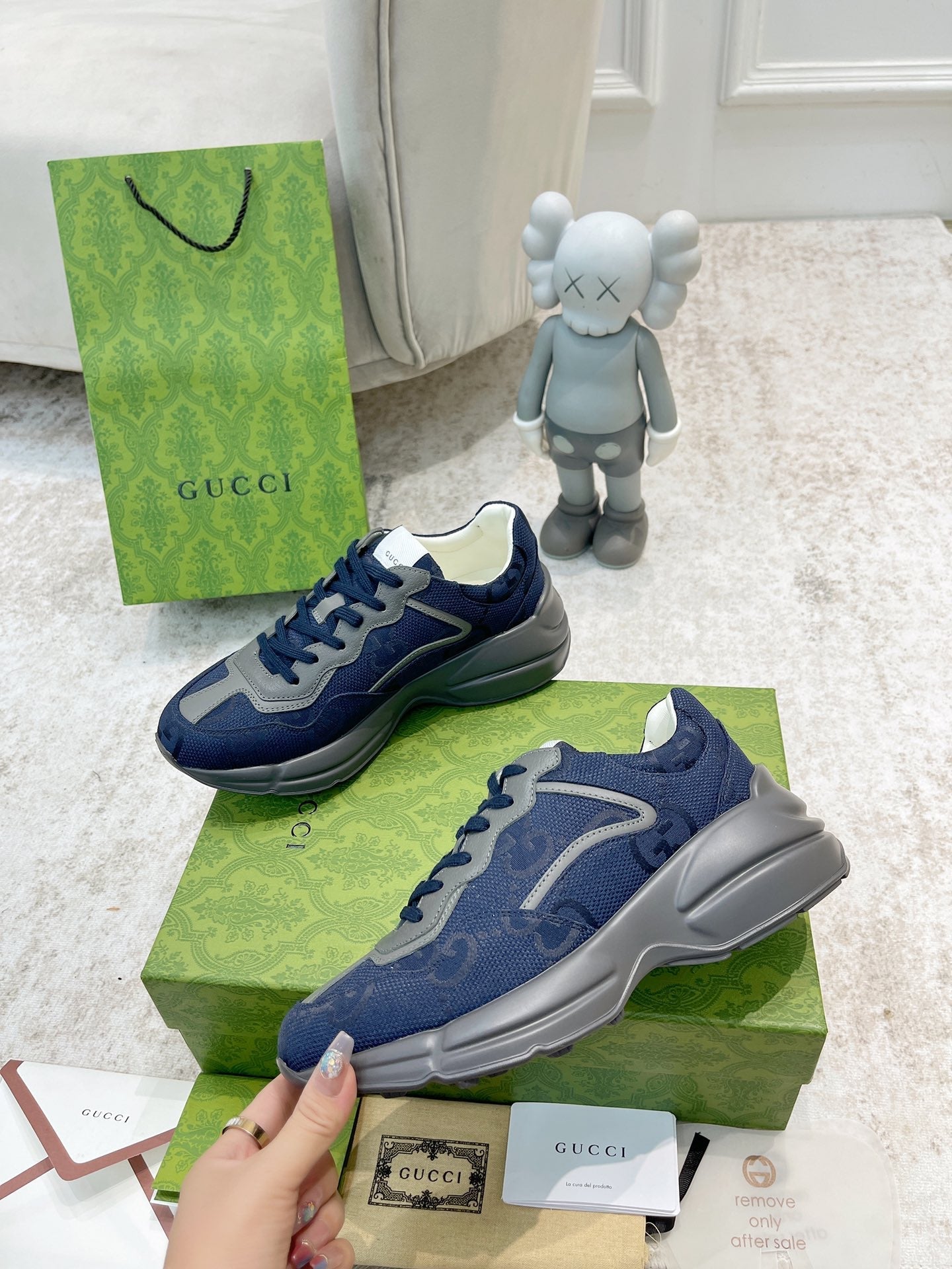 GG RHYTON TRAINER NAVY AND GRAY LAMBSKIN - 35