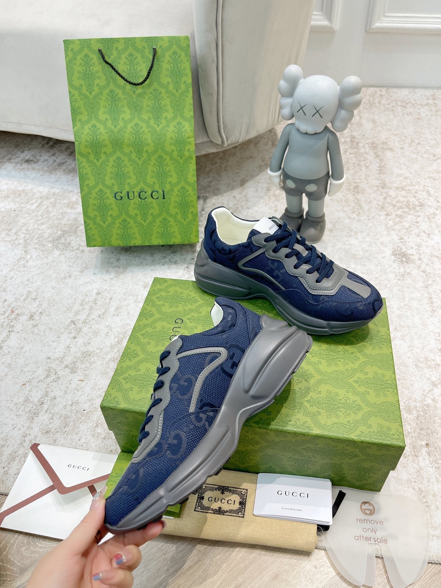 GG RHYTON TRAINER NAVY AND GRAY LAMBSKIN - 35