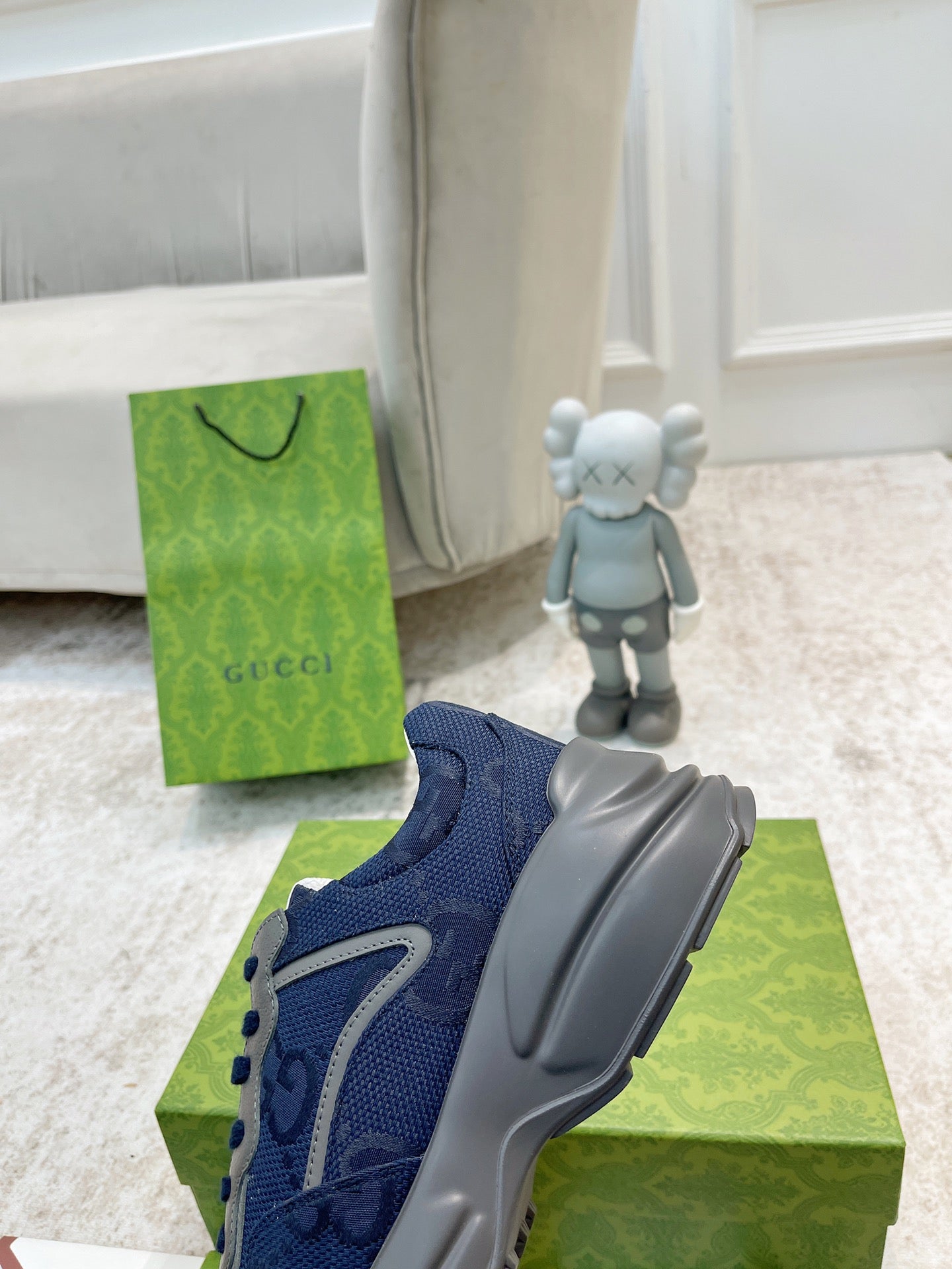 GG RHYTON TRAINER NAVY AND GRAY LAMBSKIN - 35