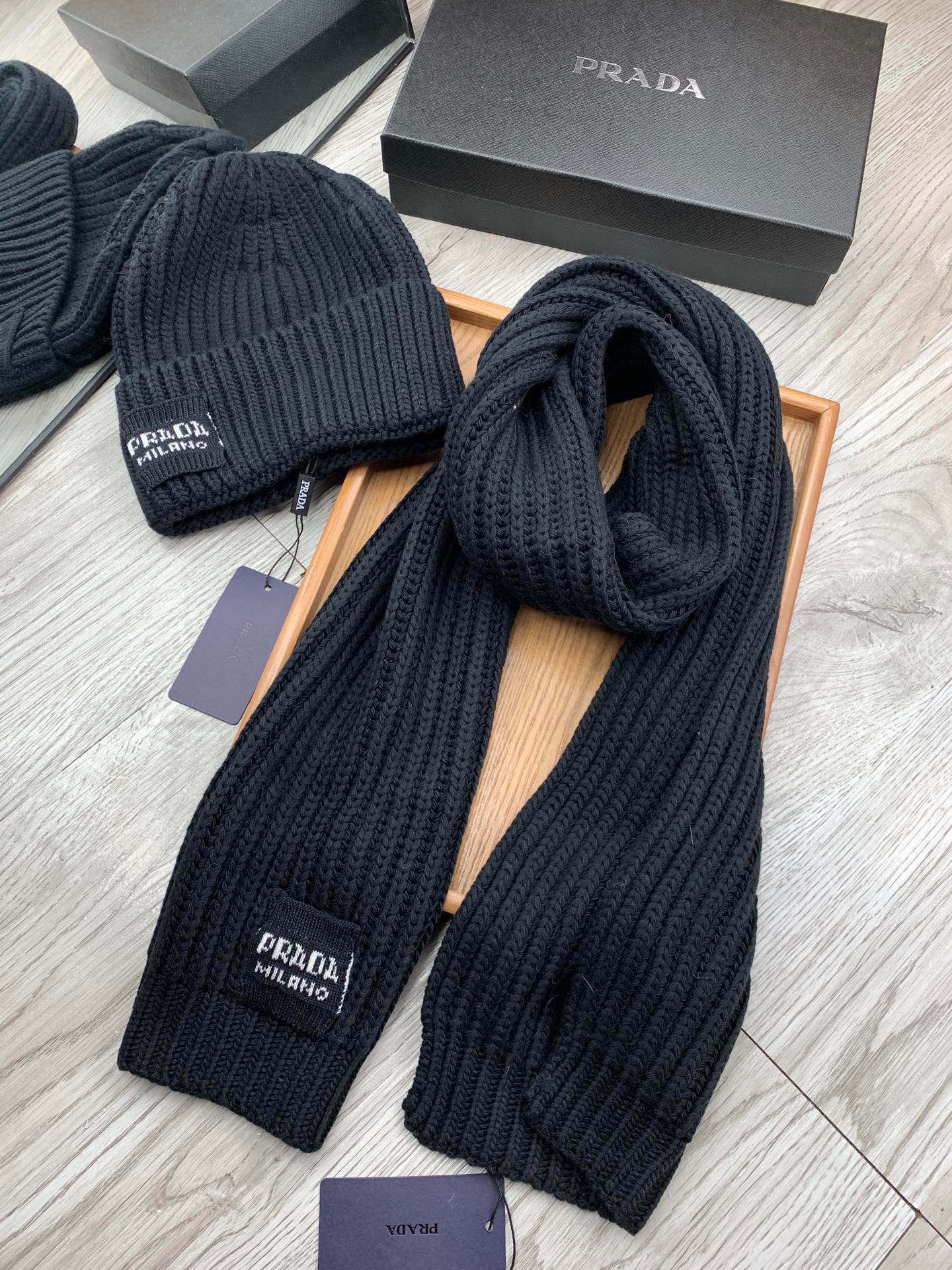 SET SCARF AND HAT IN BLACK WOOL AND RABBIT FUR 388994