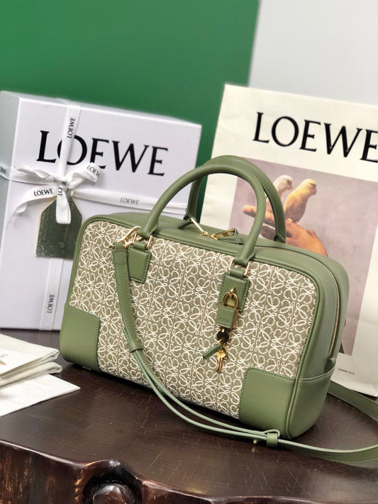 СУМКА LOE AMAZONA 28 З ТЕЛЯЧОЇ ШКІРИ ОЛИВКОВОГО КОЛЬОРУ ТА БЕЖЕВОЇ МОНОГРАМНОЇ ТКАНИНИ