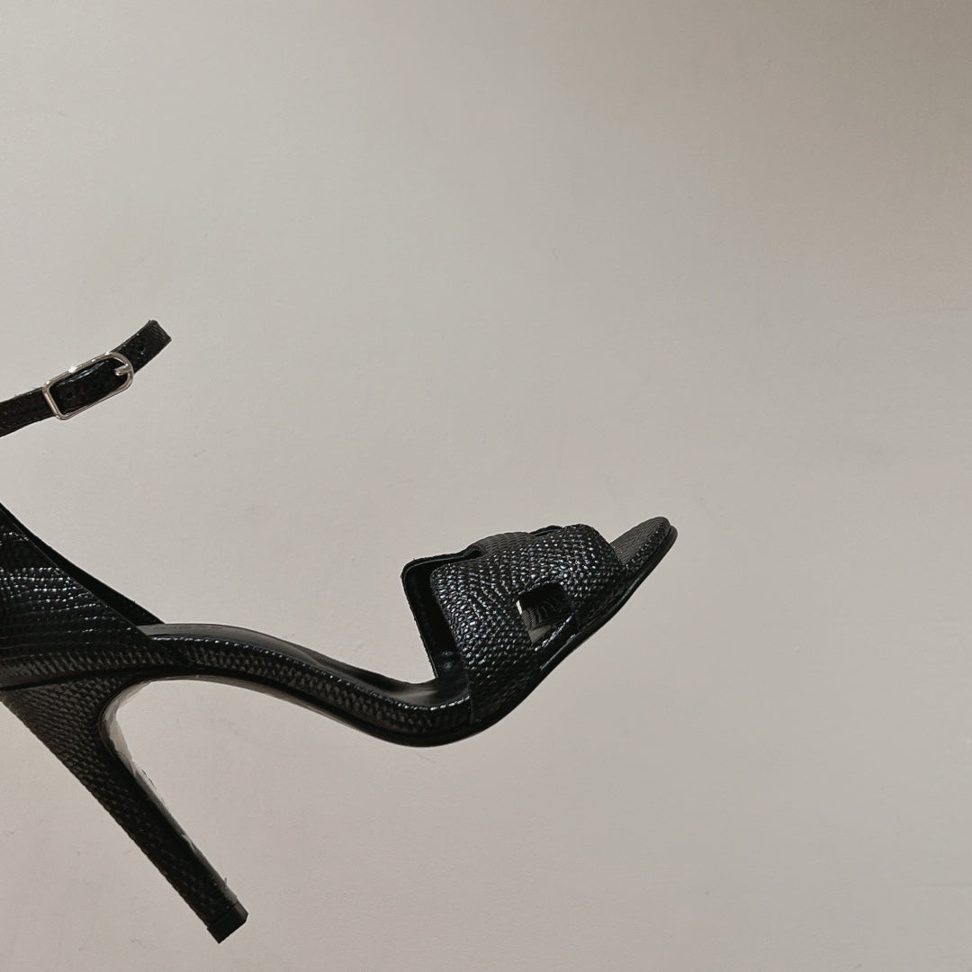 PREMIERE 115 SANDAL IN BLACK GRAINED CALFSKIN - 35