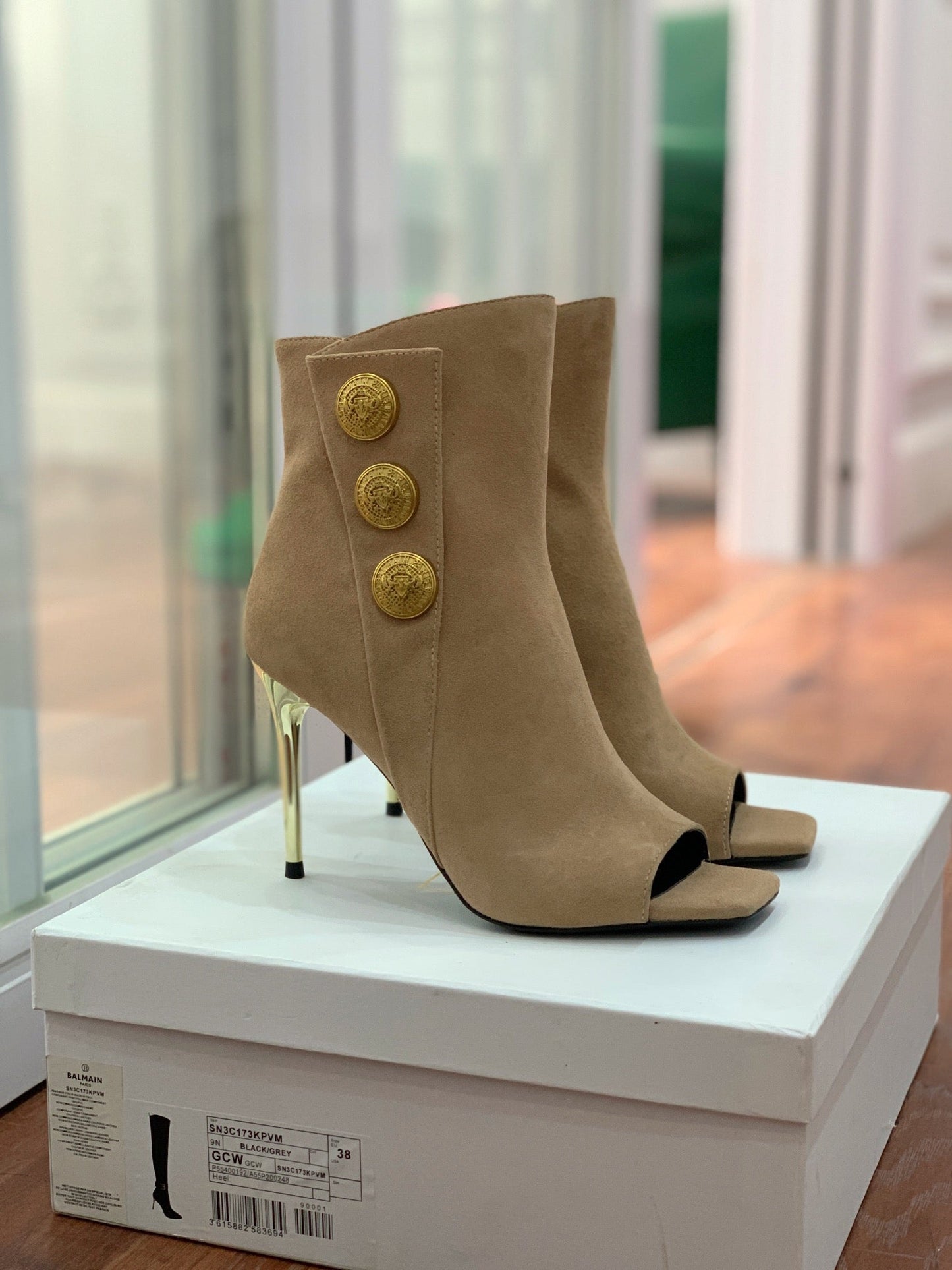 BALMAIN 26S ВІДКРИТІ ЧОБОТИ 95 ММ ЗІ СВІТЛО-КОРИЧНЕВОЇ ЗАМШІ