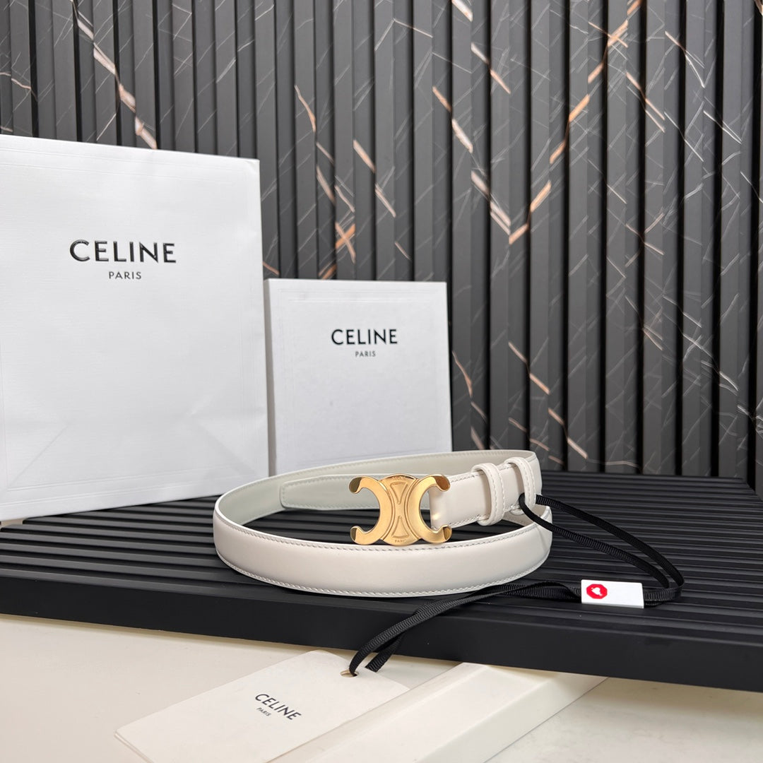 CL TRIOMPHE 25 MM BELT IN WHITE CALFSKIN GOLD HARDWARE - 30