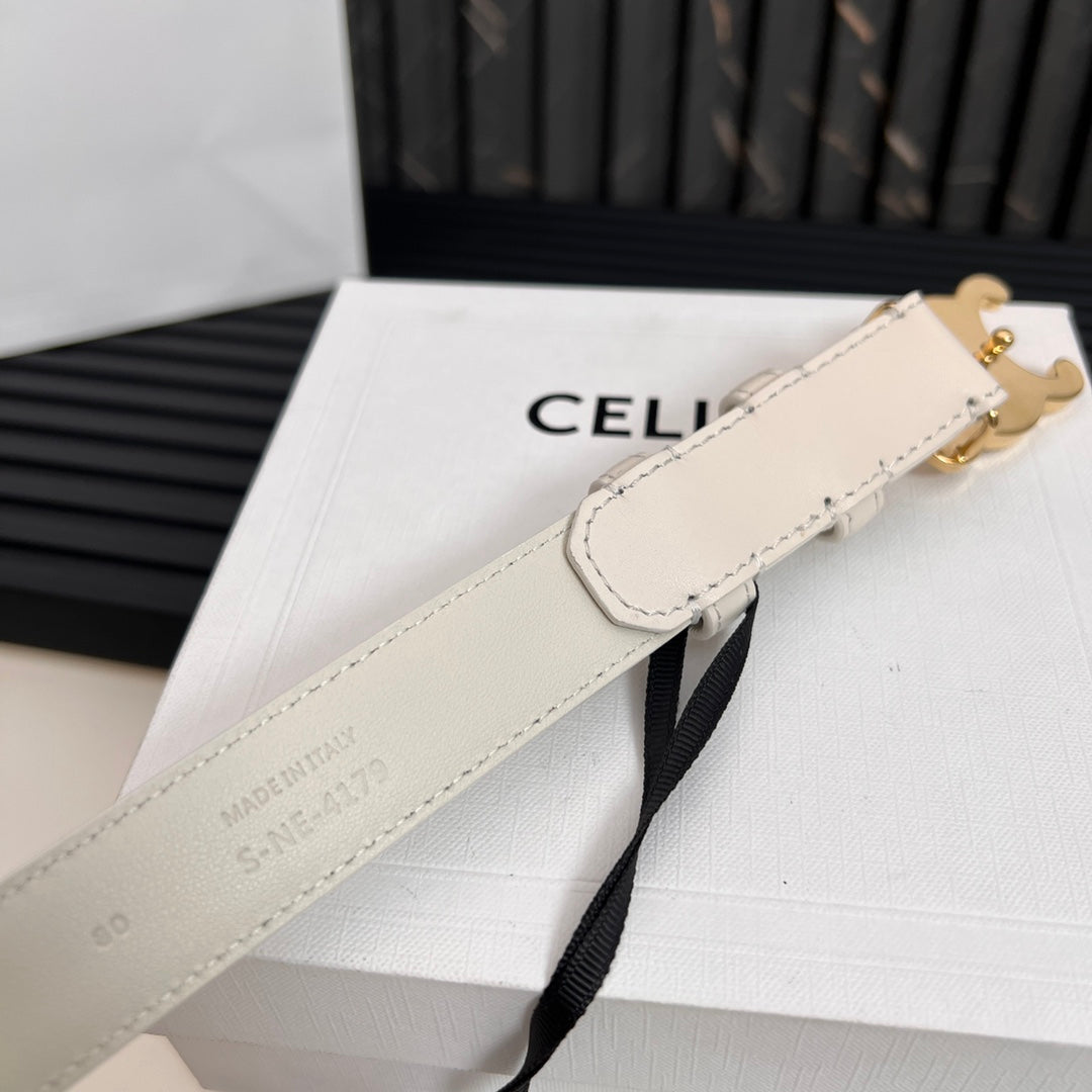 CL TRIOMPHE 25 MM BELT IN WHITE CALFSKIN GOLD HARDWARE - 30