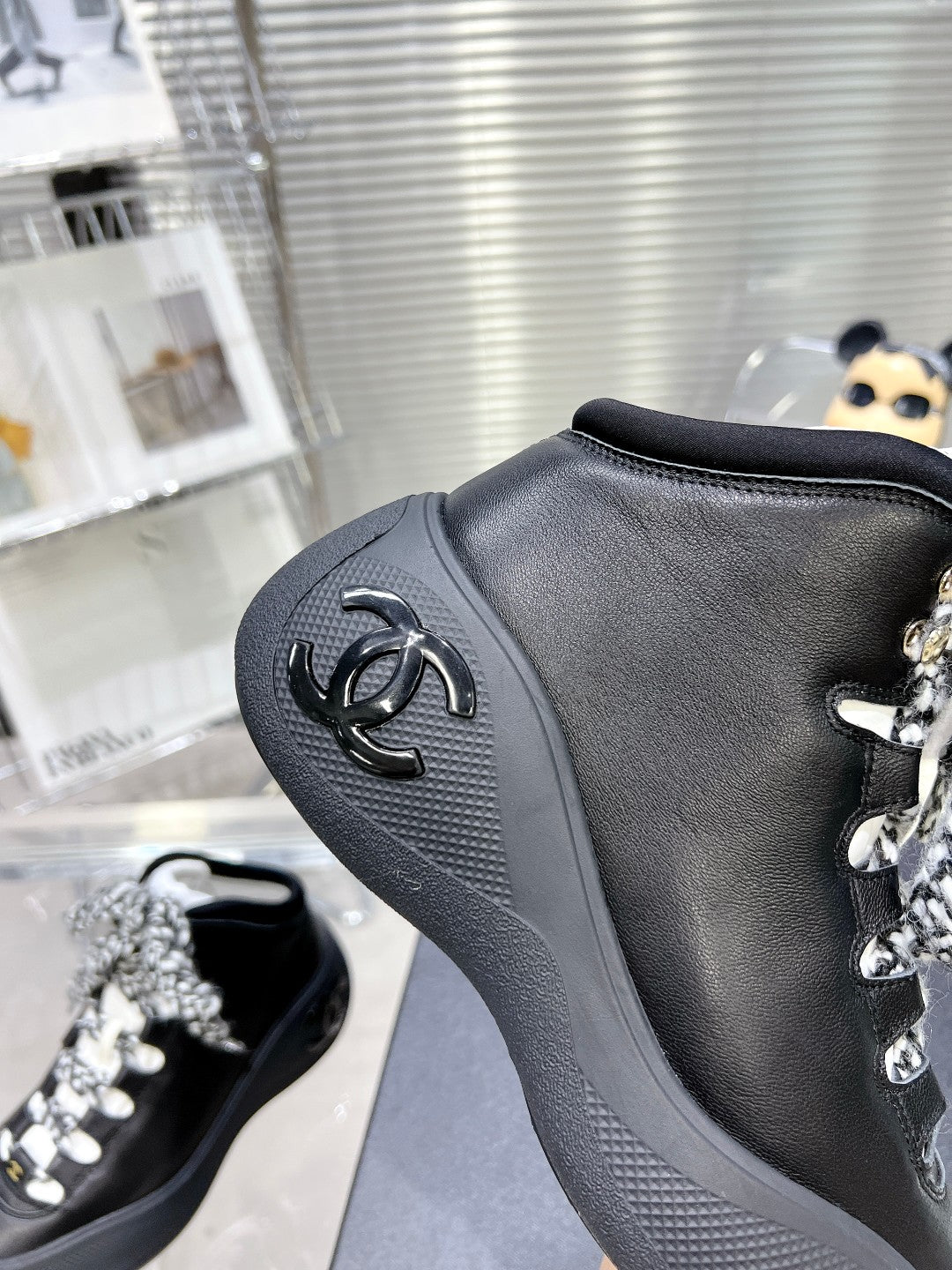 CC CANO ALTO SNEAKER IN BLACK CALFSKIN AND RUBBER - 35