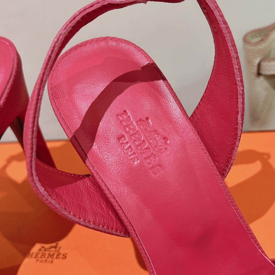 HOLY 105 SANDAL IN BRIGHT PINK GRAINED CALFSKIN - 35