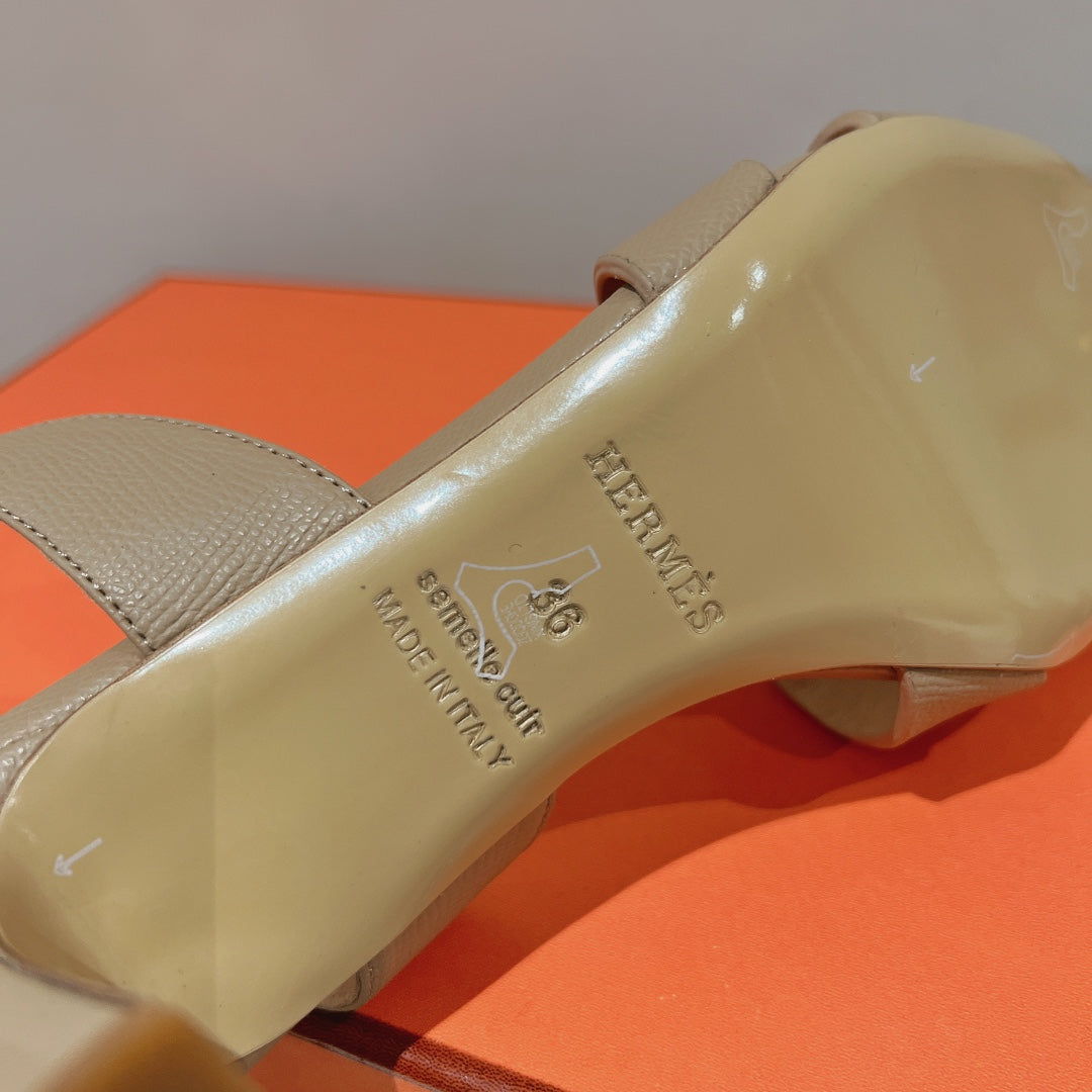 HOLY 75 SANDAL IN BISQUE BEIGE GRAINED CALFSKIN - 35