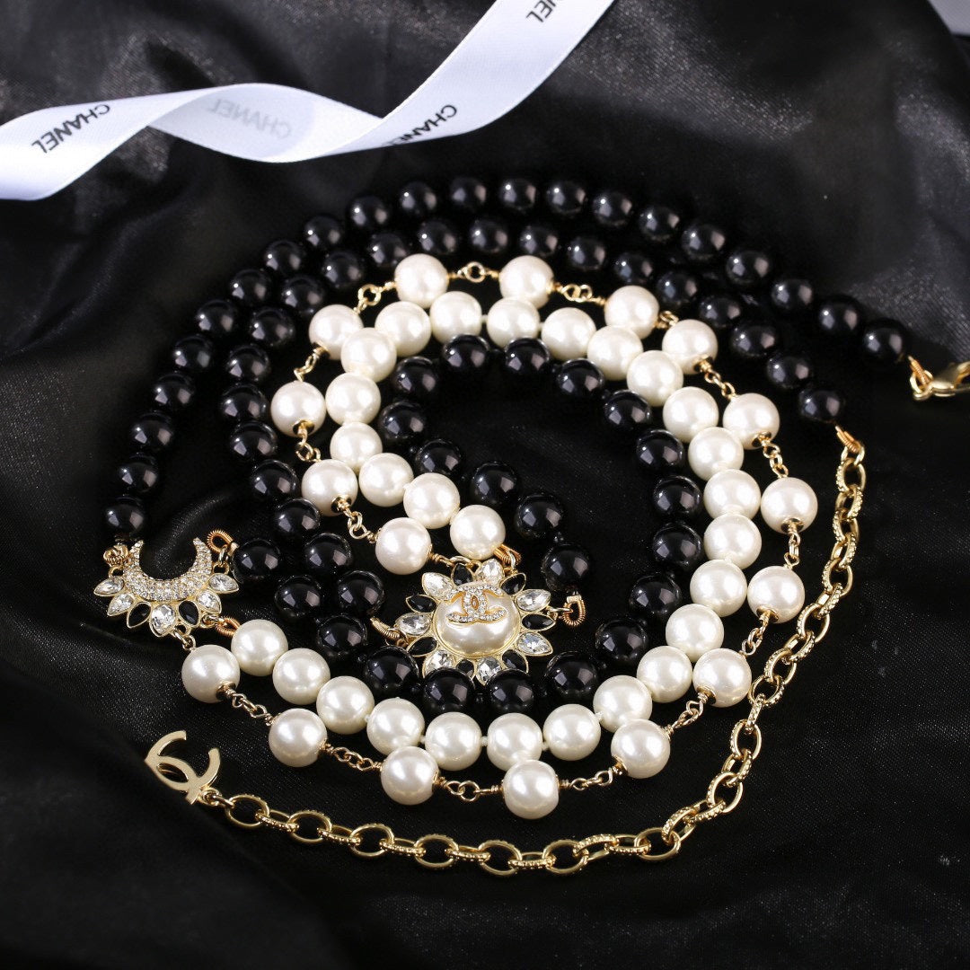 CHANEL 25S CHAIN BELT IN WHITE AND BLACK PEARL 614477 - 30