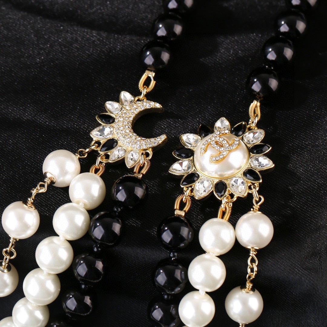 CHANEL 25S CHAIN BELT IN WHITE AND BLACK PEARL 614477 - 30
