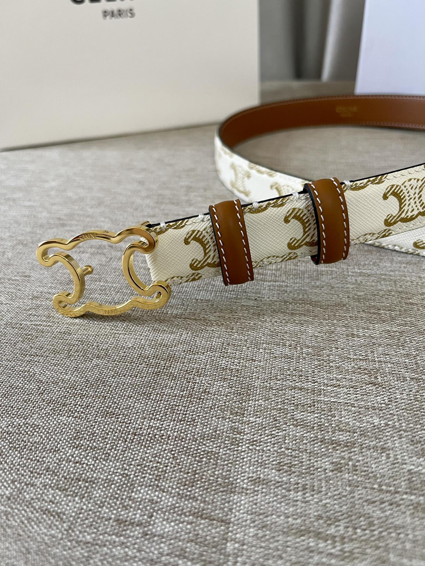 CL logo Cut-out Belt 25mm White Tan Triomphe Canvas Ghw - 30