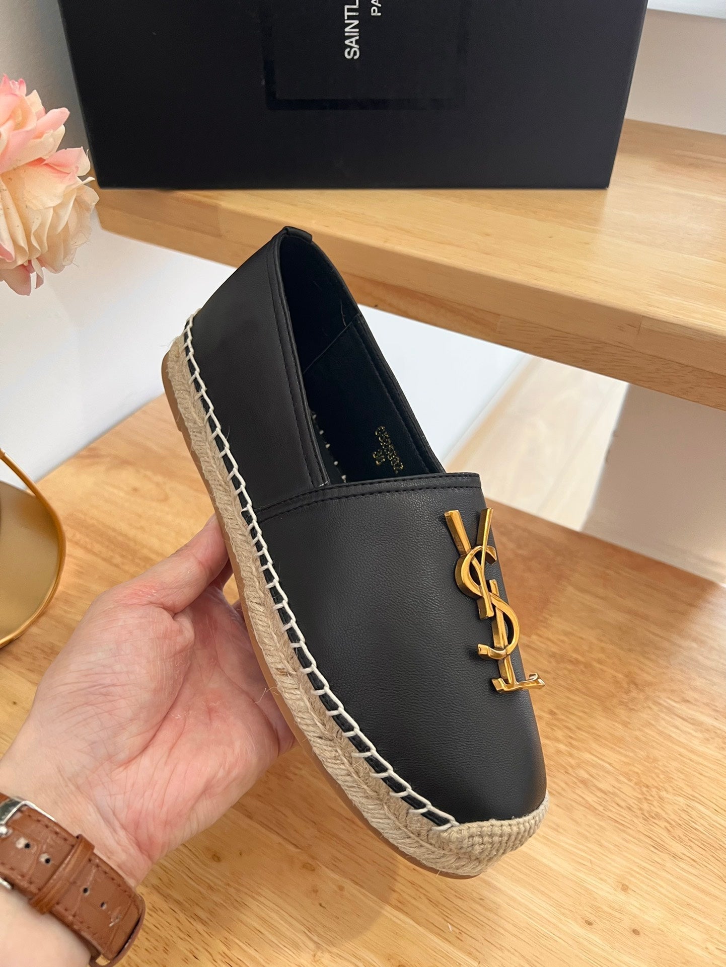 SL YVES LOGO SLIP ON BLACK CALFSKIN - 35