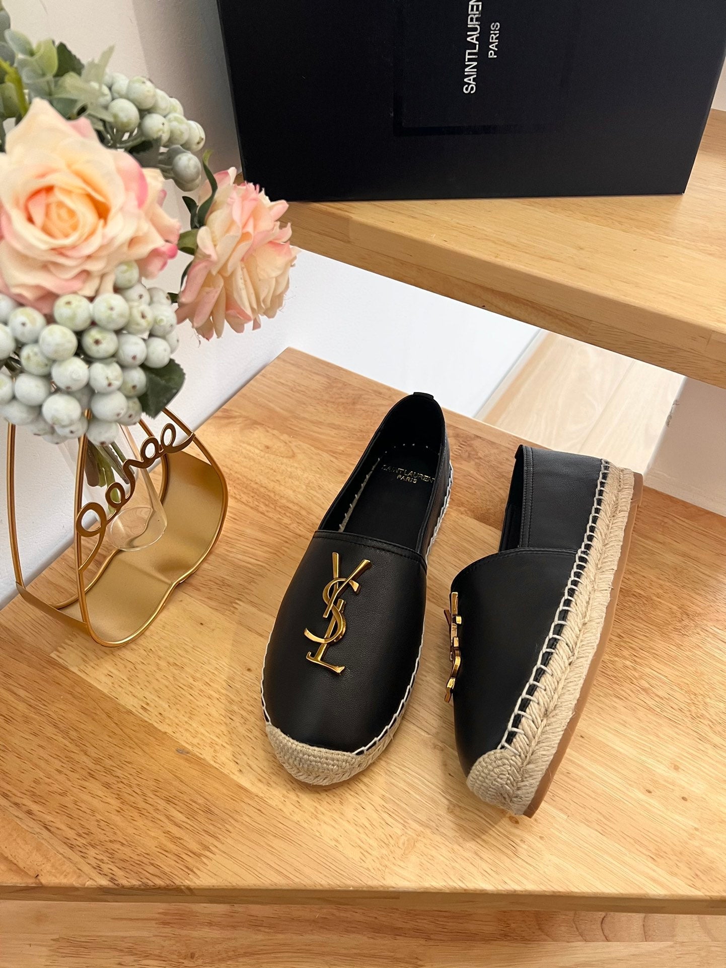 SL YVES LOGO SLIP ON BLACK CALFSKIN - 35