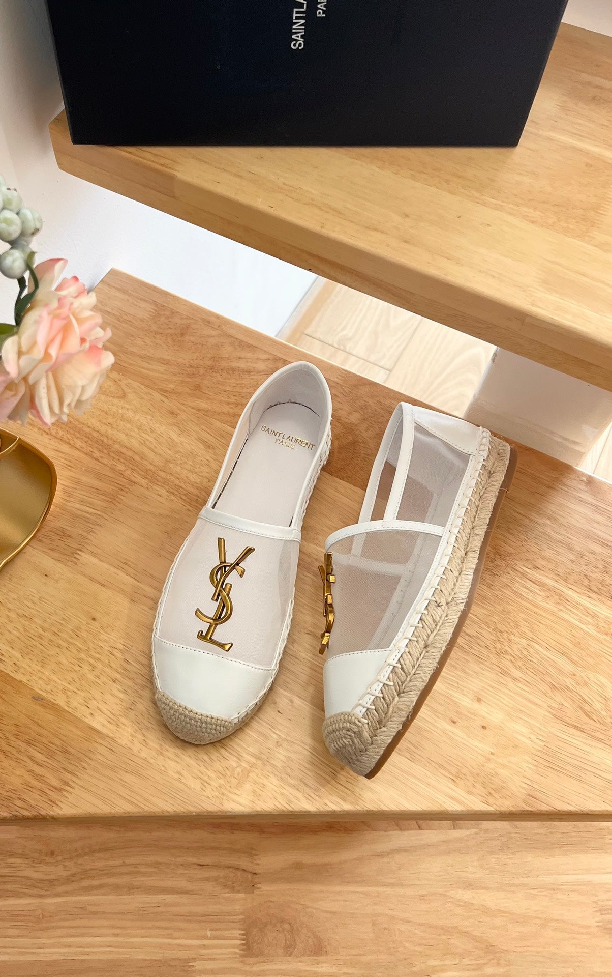 SL YVES LOGO SLIP ON WHITE CALFSKIN AND MESH - 35