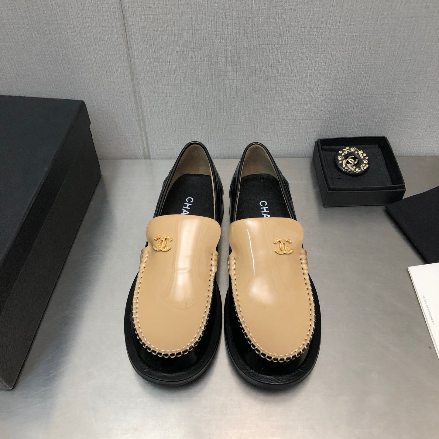 Double C Beige Cream Loafers Sheepskin - 35