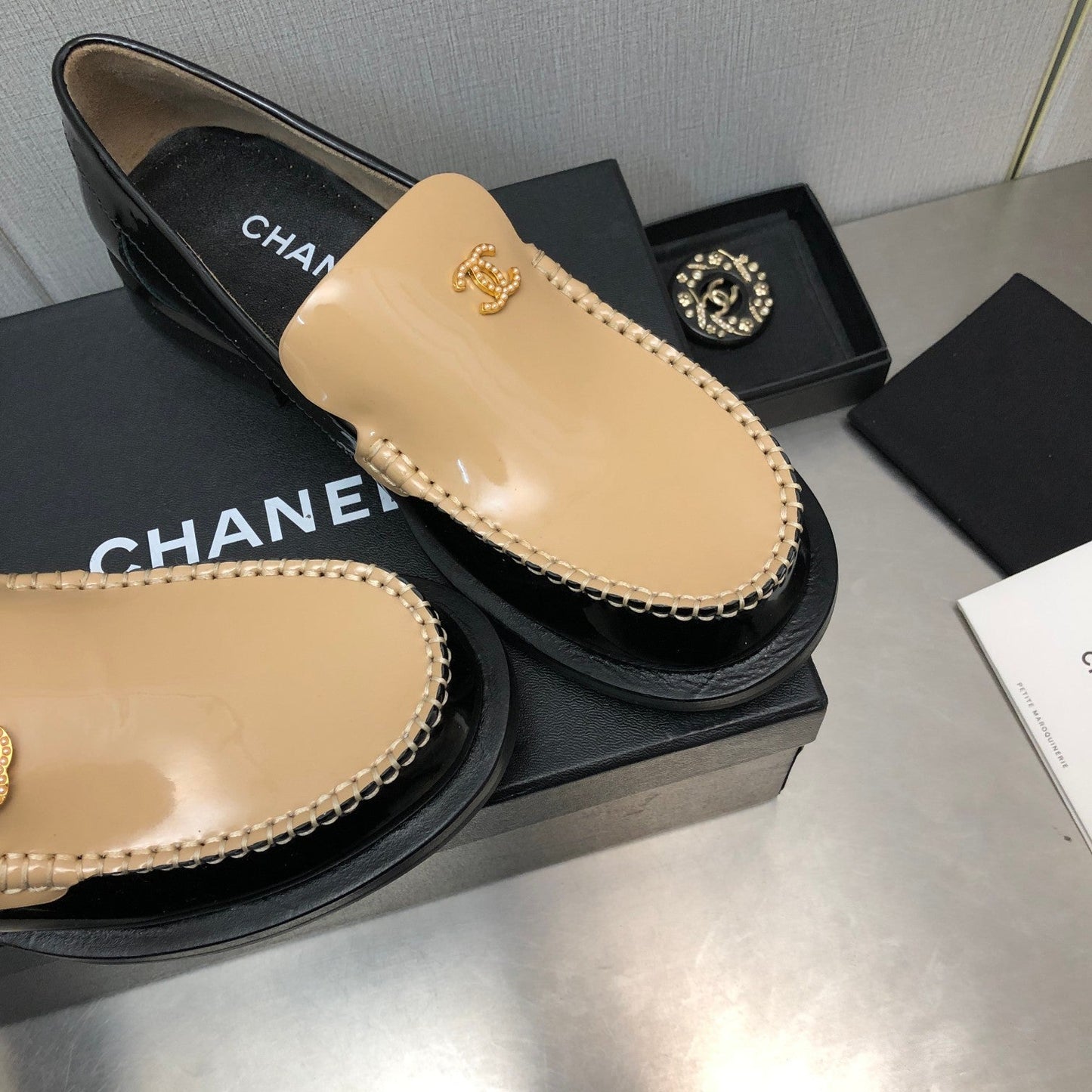 Double C Beige Cream Loafers Sheepskin - 35