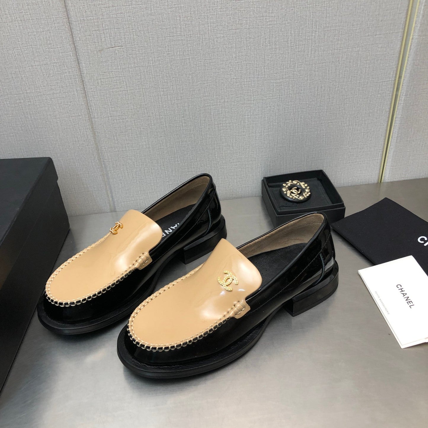 Double C Beige Cream Loafers Sheepskin - 35