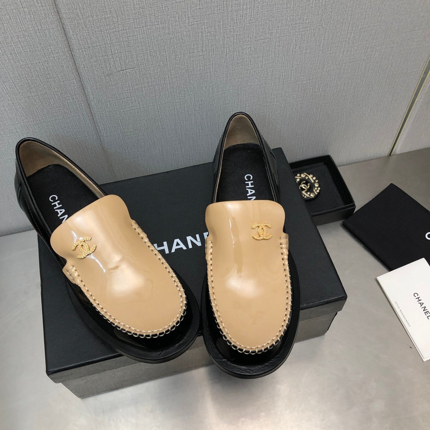 Double C Beige Cream Loafers Sheepskin - 35