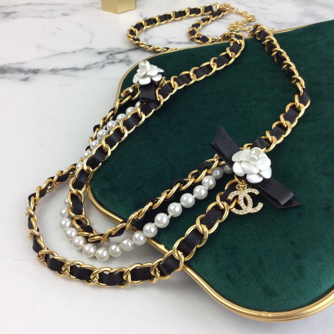 CHANEL 25S CHAIN BELT IN WHITE PEARL AND BLACK CALFSKIN 614403 - 30