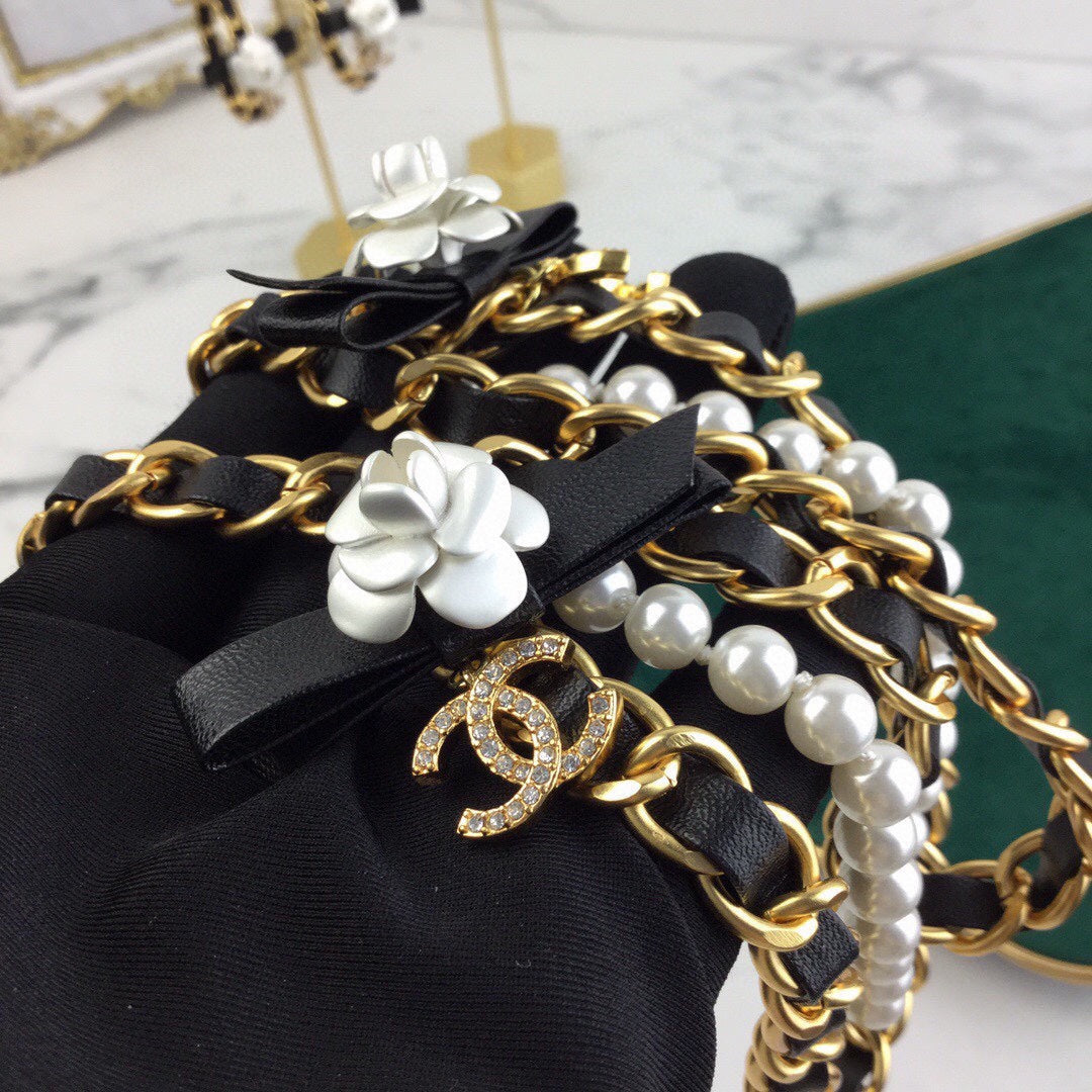 CHANEL 25S CHAIN BELT IN WHITE PEARL AND BLACK CALFSKIN 614403 - 30
