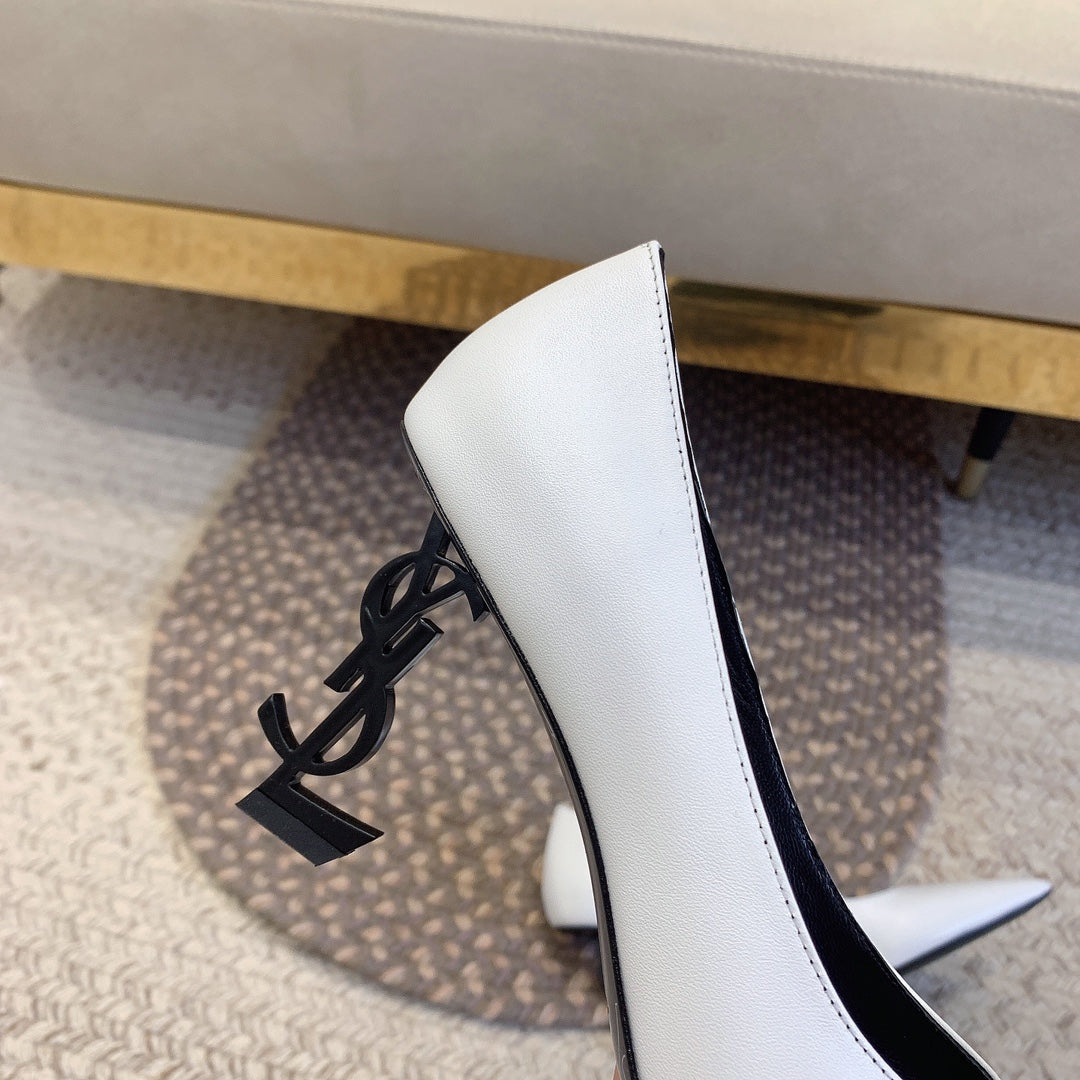 OPYUM BLACK HEEL PUMPS IN WHITE SMOOTH LAMBSKIN - 34