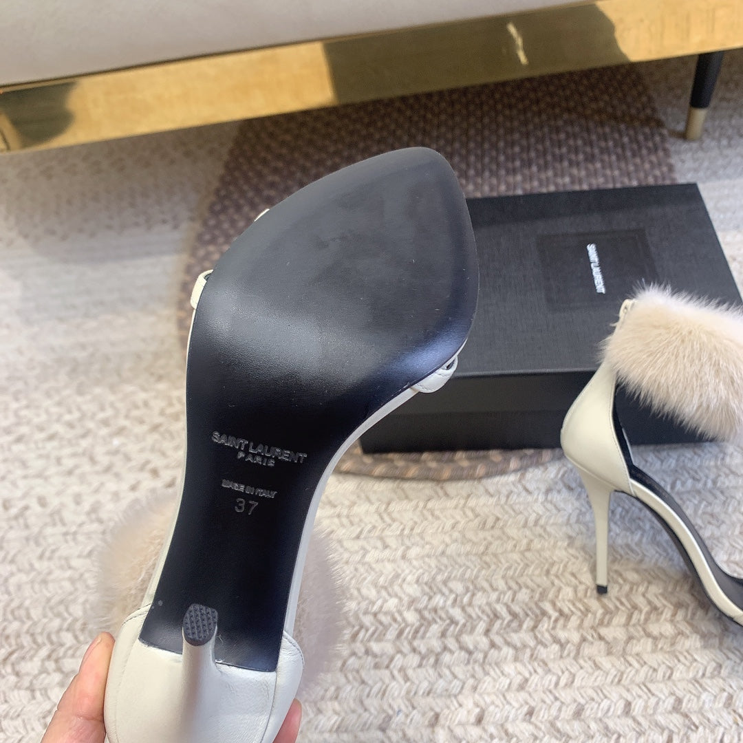 HIGH HEEL SANDAL IN WHITE POLISHED CALFSKIN AND MINK FUR - 34