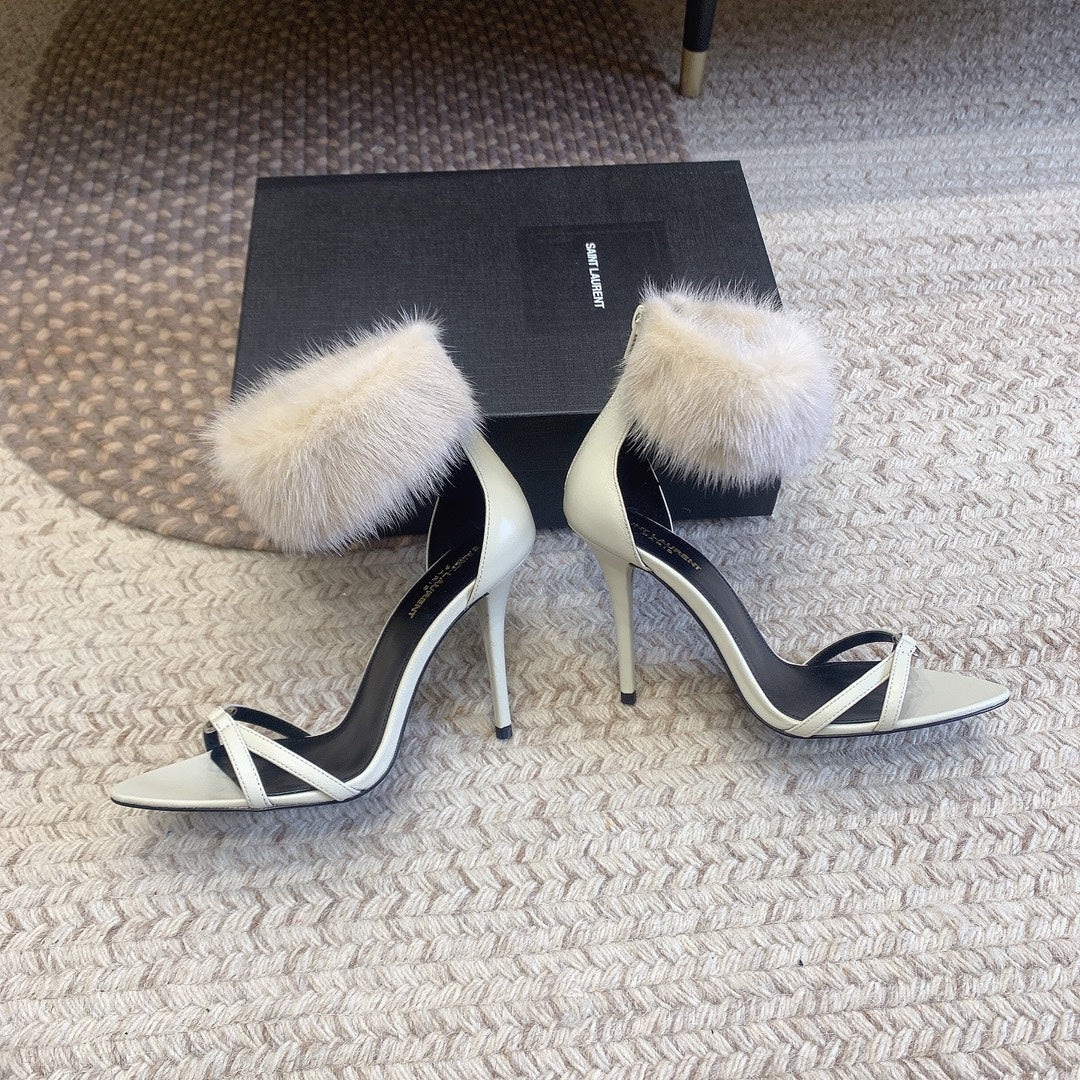 HIGH HEEL SANDAL IN WHITE POLISHED CALFSKIN AND MINK FUR - 34