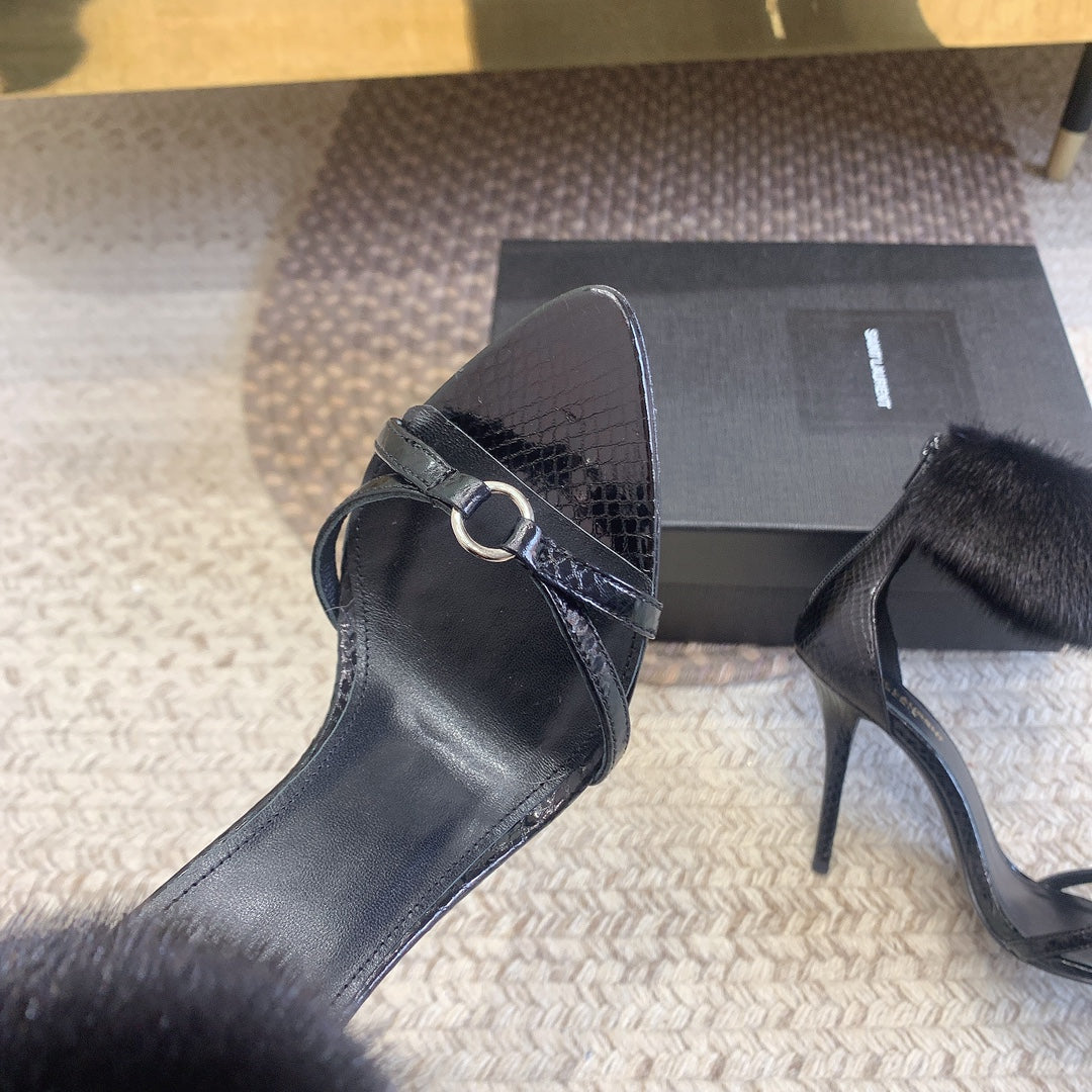 HIGH HEEL SANDAL IN BLACK POLISHED CALFSKIN AND MINK FUR - 34