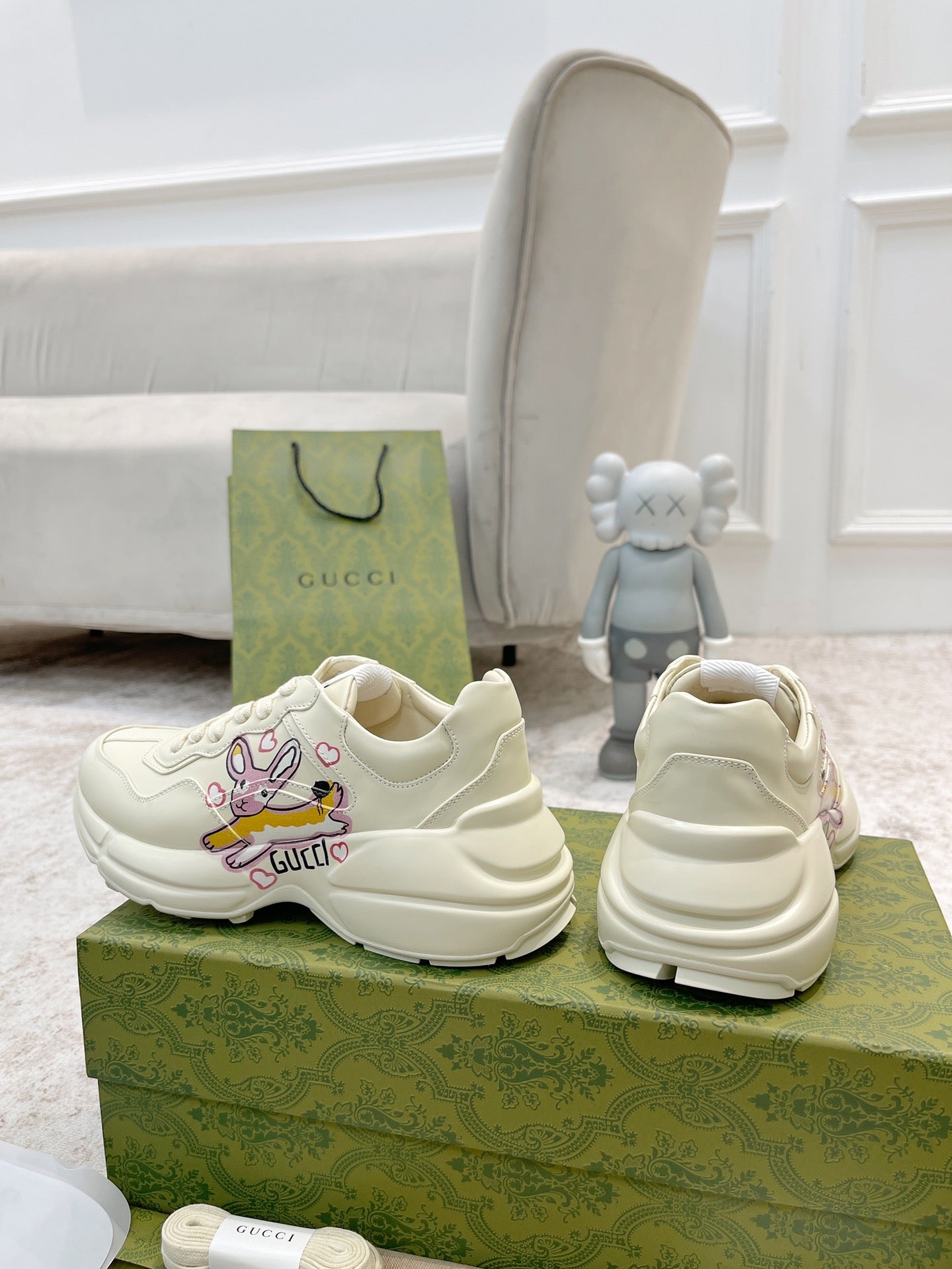GG RHYTON TRAINER WHITE LAMBSKIN WITH FOX ICON - 35