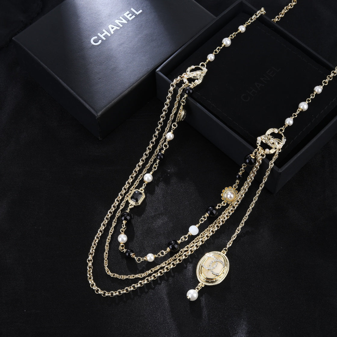 CHANEL 25S CHAIN BELT WITH PEARL 610546 - 30