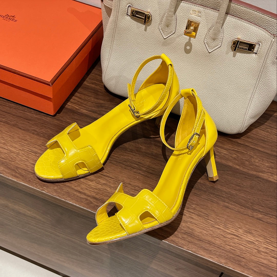 PREMIERE 70 SANDAL IN BRIGHT YELLOW CALFSKIN - 35