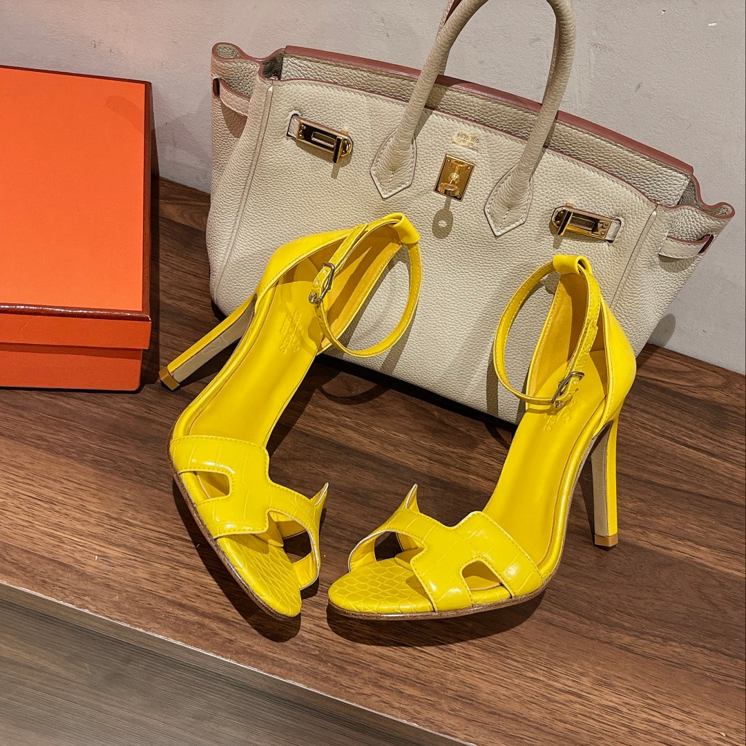 PREMIERE 115 SANDAL IN BRIGHT YELLOW CALFSKIN - 35