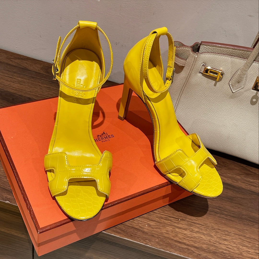 PREMIERE 115 SANDAL IN BRIGHT YELLOW CALFSKIN - 35