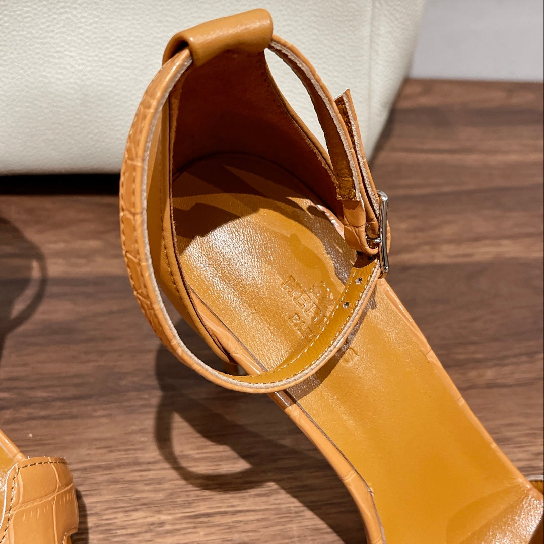 PREMIERE 105 SANDAL IN PEANUT BROWN CALFSKIN - 35