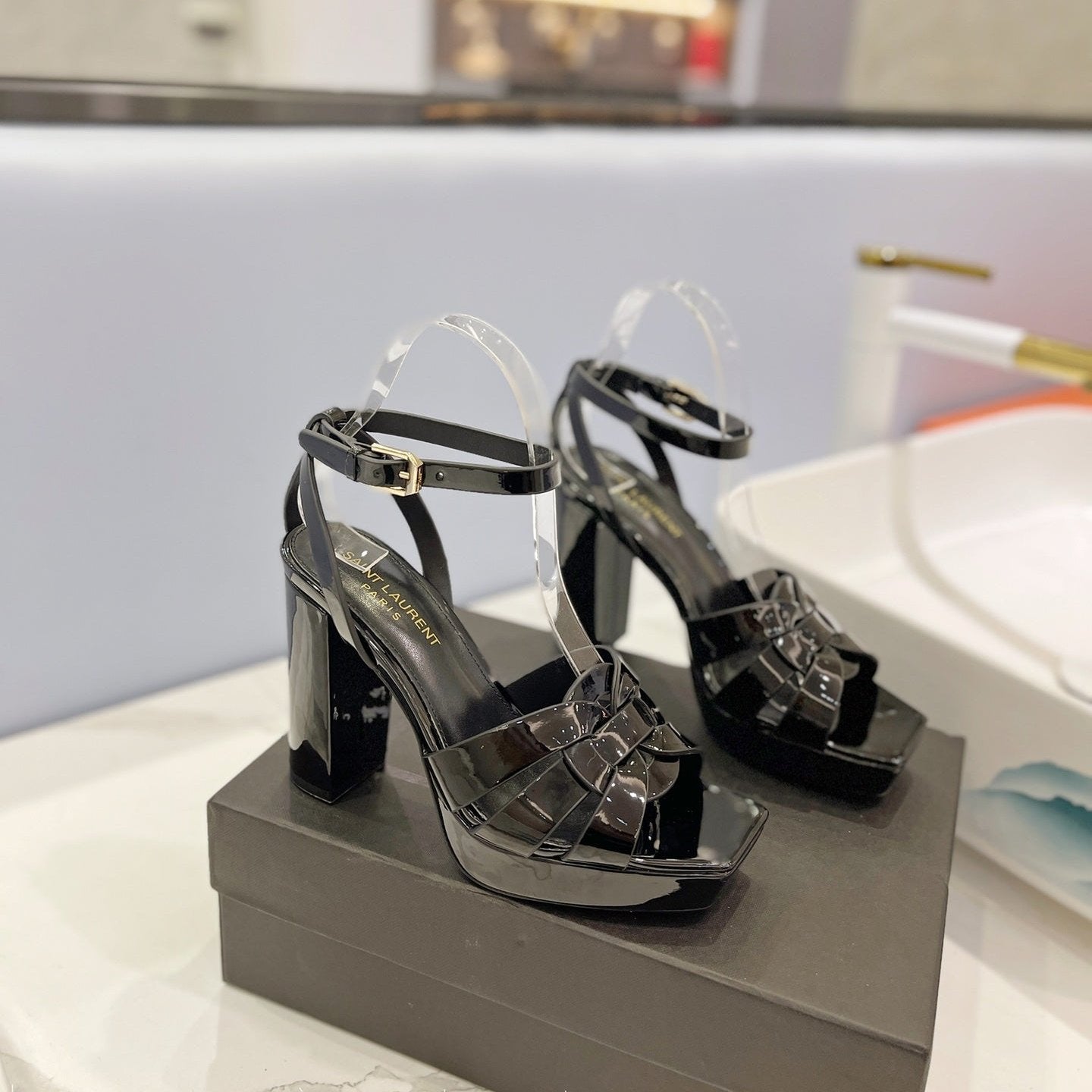 SL TRIBUTE FLATFORM SANDALS GLOSSY BLACK CALFSKIN - 34