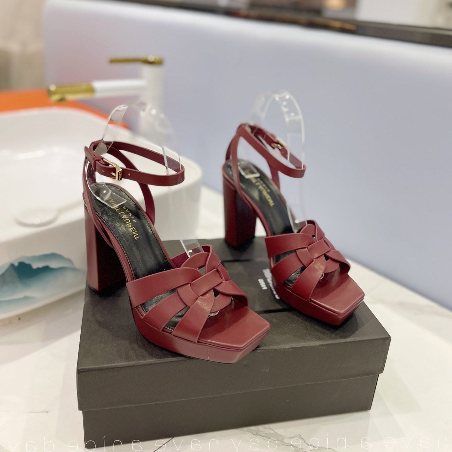 SL TRIBUTE FLATFORM SANDALS BERRY CALFSKIN - 34