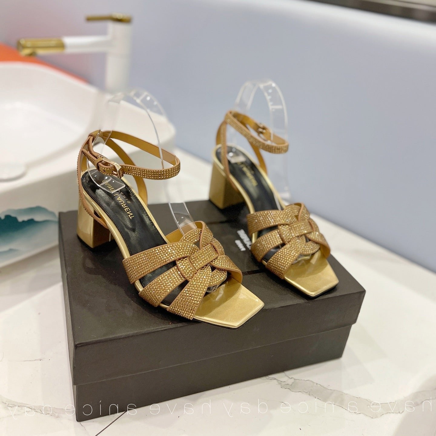SL TRIBUTE CRYSTAL SANDALS GOLD CALFSKIN - 34