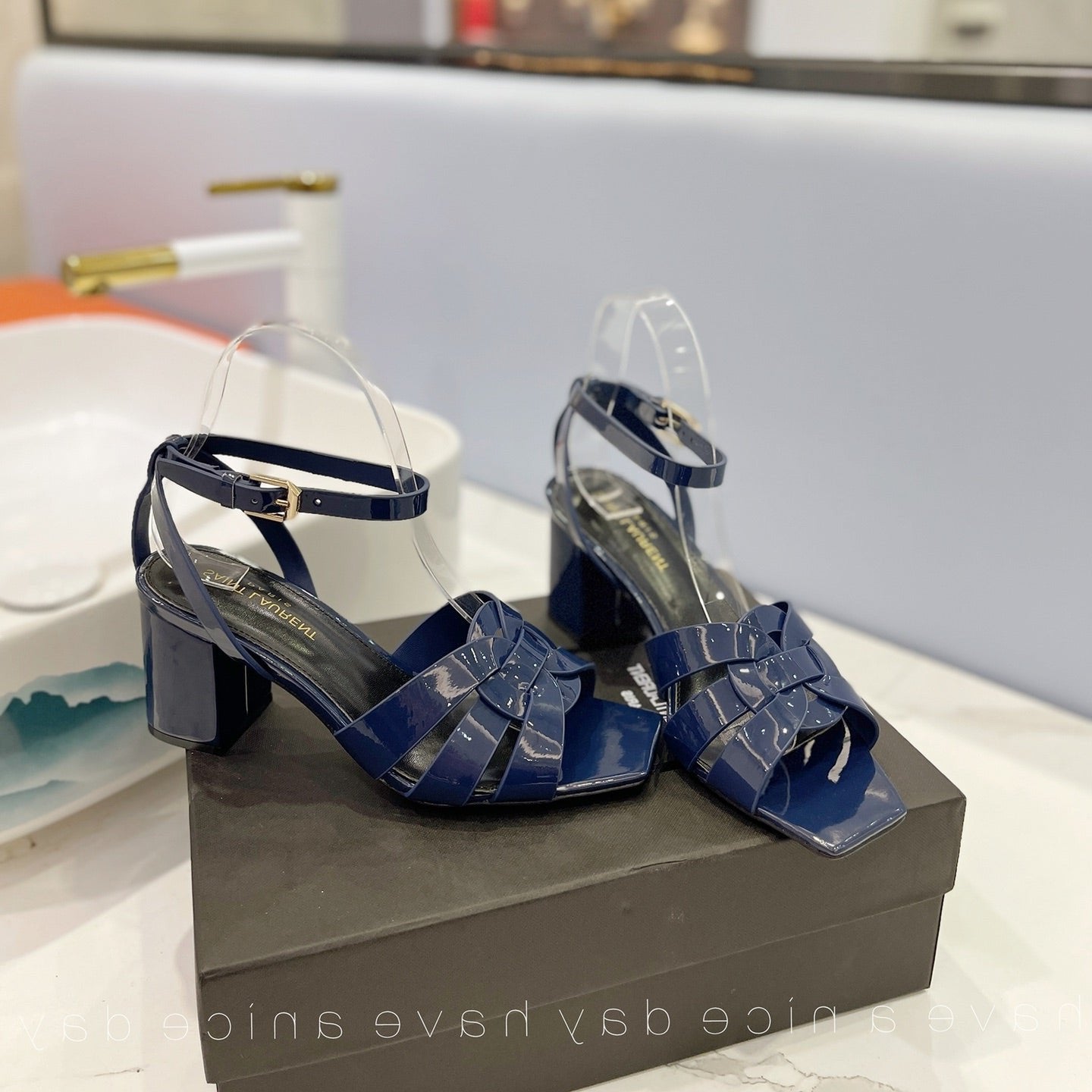 SL TRIBUTE SANDAL GLOSSY NAVY CALFSKIN - 34