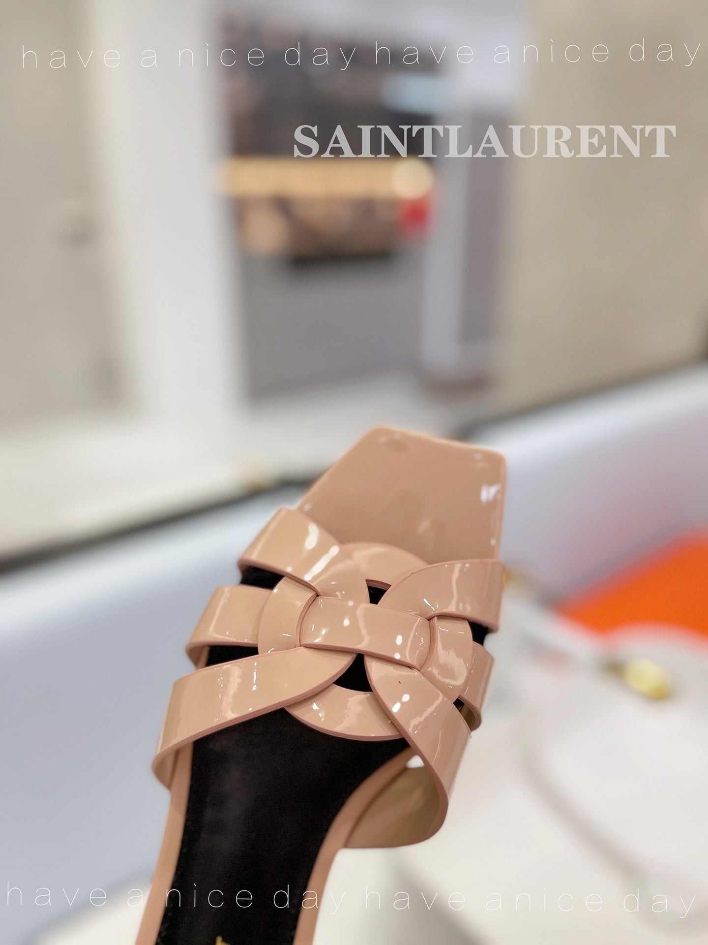 SL TRIBUTE SLIPPERS GLOSSY PINK NUDE CALFSKIN - 34