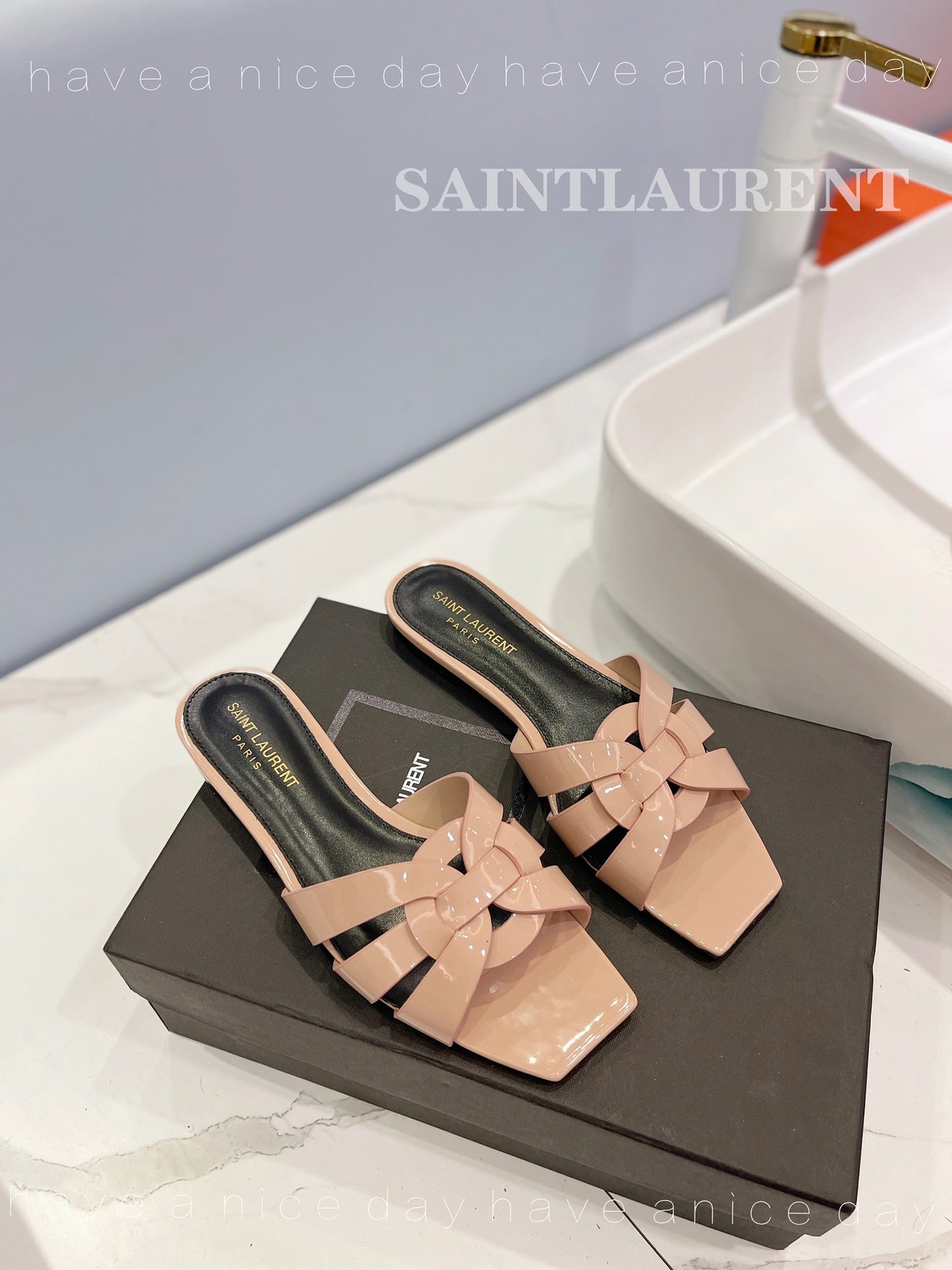 SL TRIBUTE SLIPPERS GLOSSY PINK NUDE CALFSKIN - 34