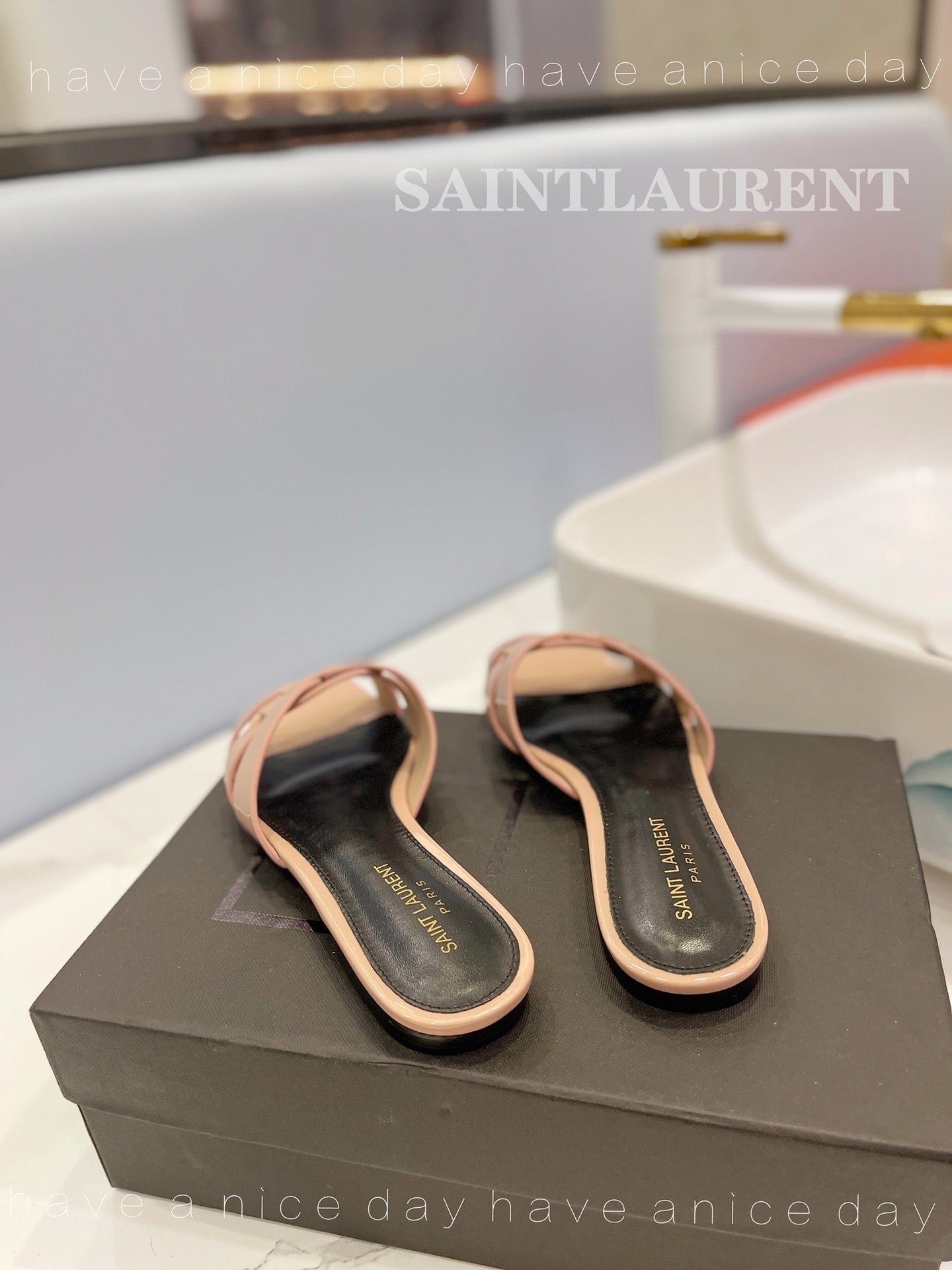 SL TRIBUTE SLIPPERS GLOSSY PINK NUDE CALFSKIN - 34