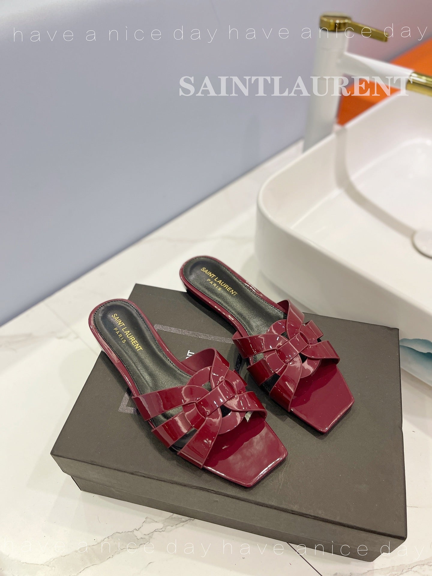 SL TRIBUTE SLIPPERS GLOSSY BERRY CALFSKIN - 34