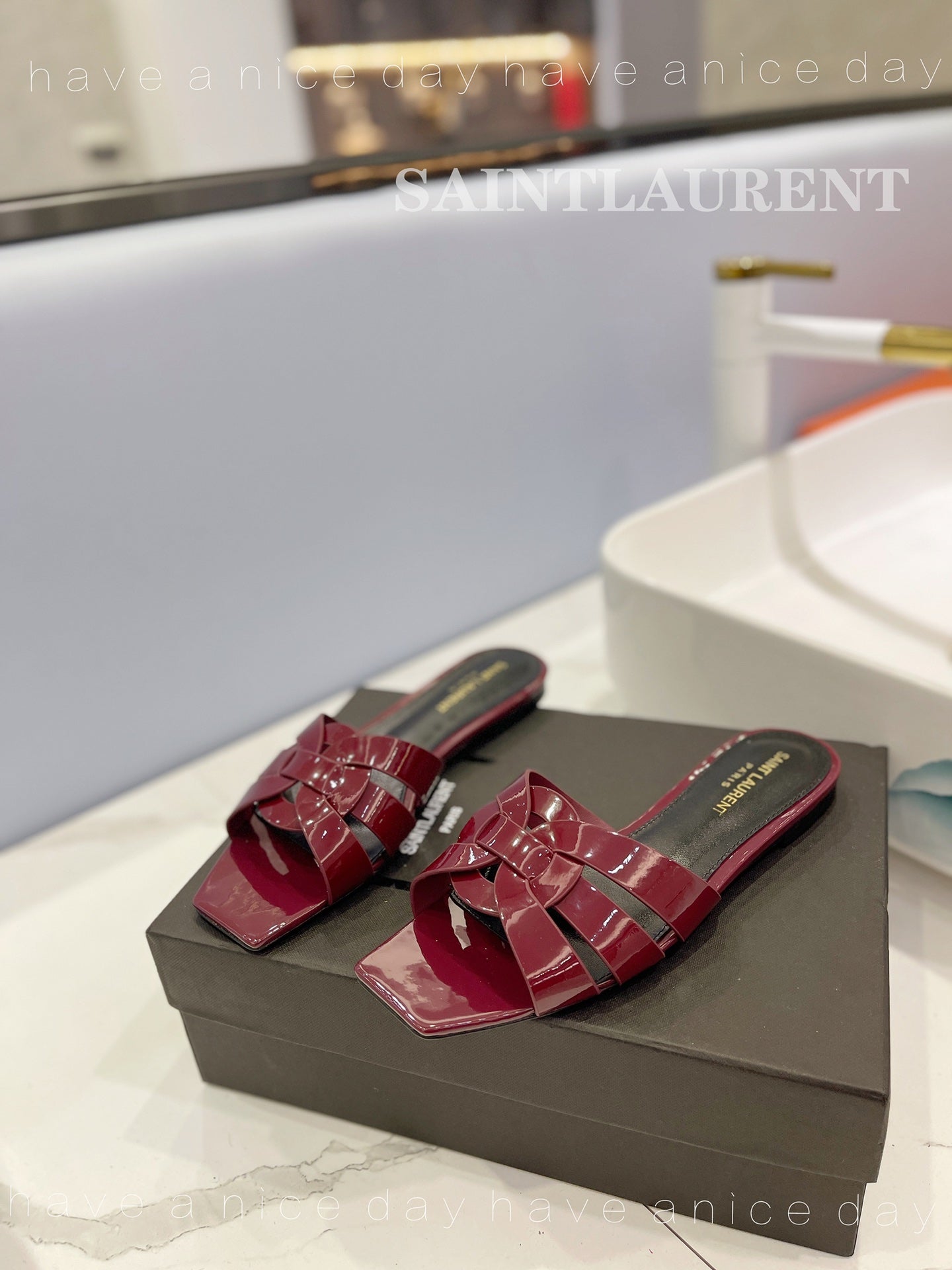 SL TRIBUTE SLIPPERS GLOSSY BERRY CALFSKIN - 34