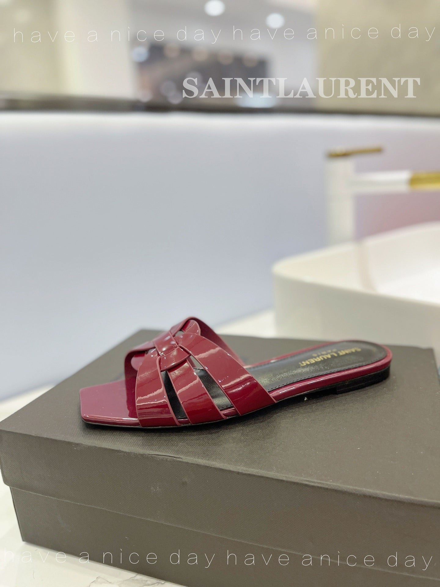 SL TRIBUTE SLIPPERS GLOSSY BERRY CALFSKIN - 34