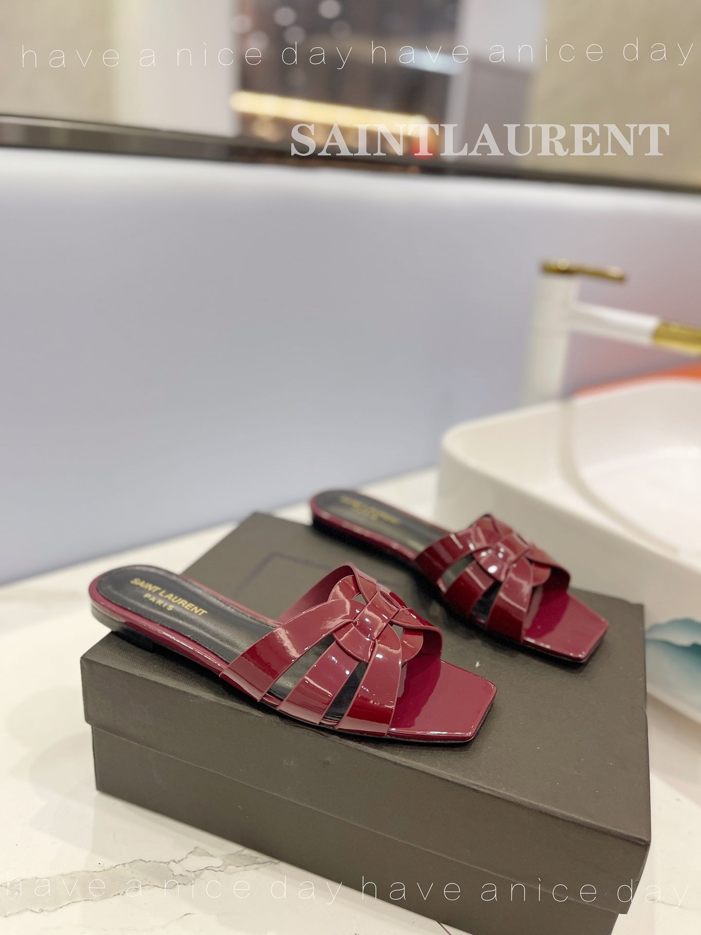 SL TRIBUTE SLIPPERS GLOSSY BERRY CALFSKIN - 34