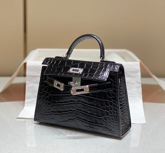 HERMES 25S MINI KELLY 19 З ЧОРНОЇ ТЕЛЯЧОЇ ШКІРИ СРІБНА ФУРНІТУРА